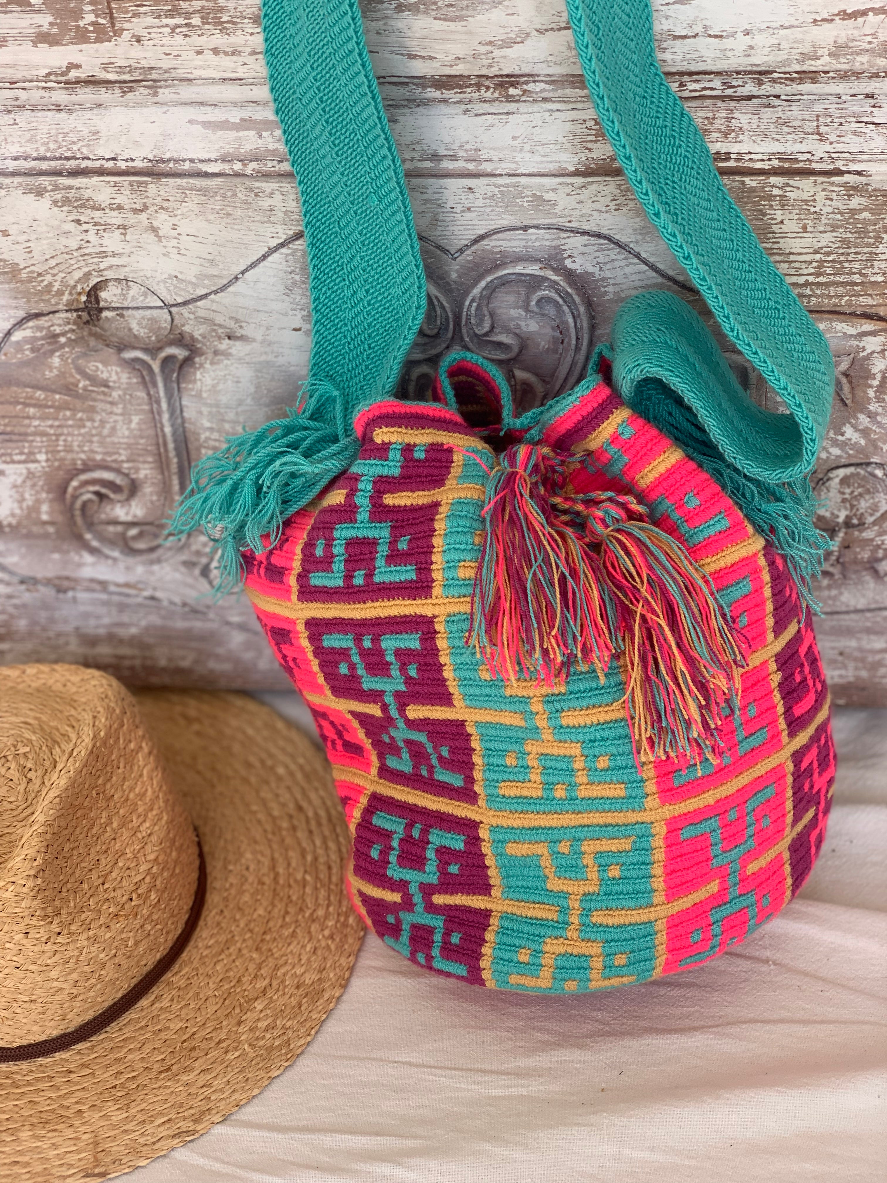 Authentic Handmade Wayuu Colombian Crossbody Bag - Stylish & Durable Boho Shoulder Purse for Women | Perfect for Beach, Travel & Everyday Use