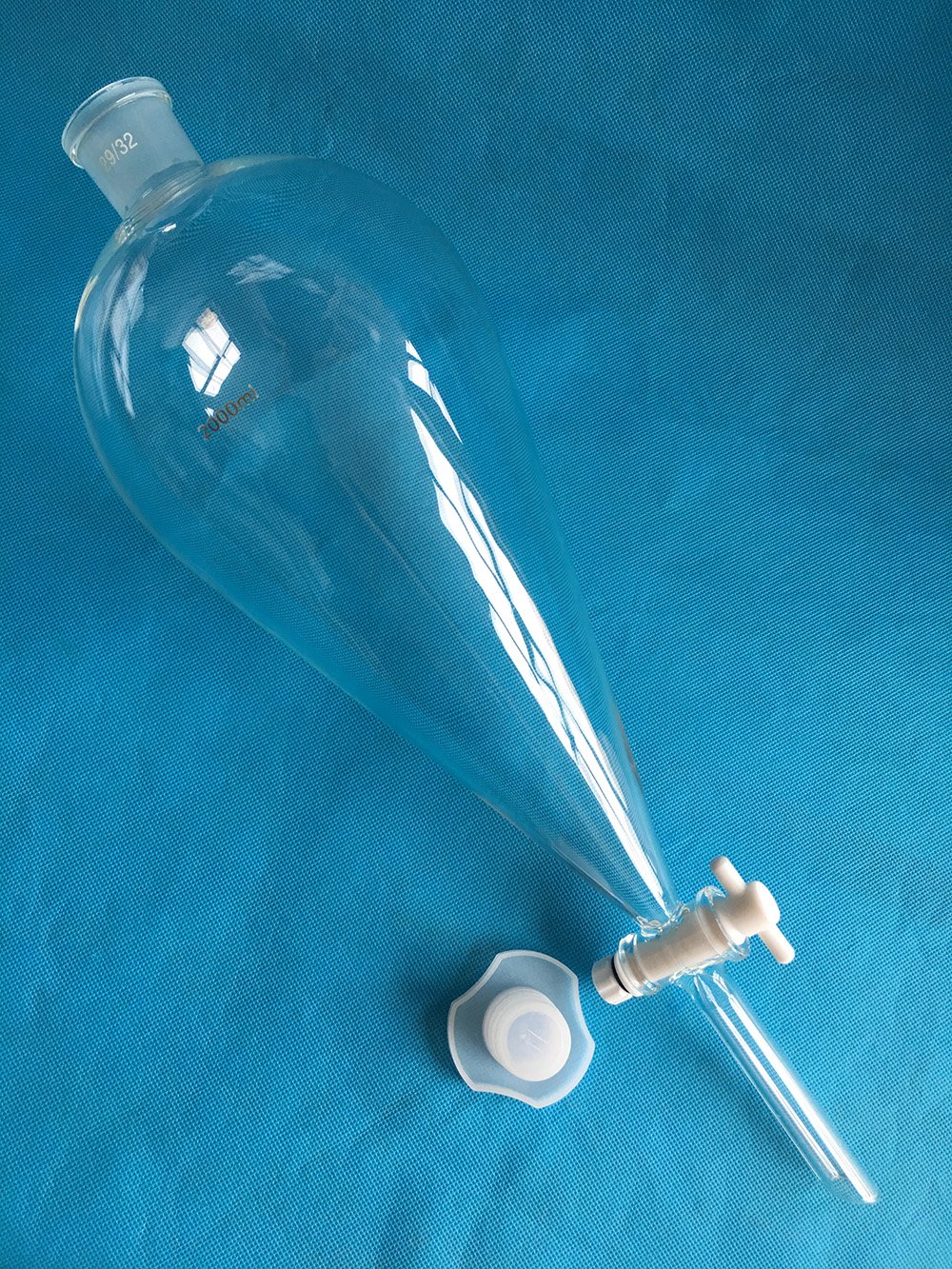 2000ml Glass Separatory Funnel Set with PTFE Stopcock & Iron Ring Stand - Lab Equipment for Liquid Extraction, Chemical Separation - Perfect for Chemistry Labs, Essential Oil Distillation & Scientific Research