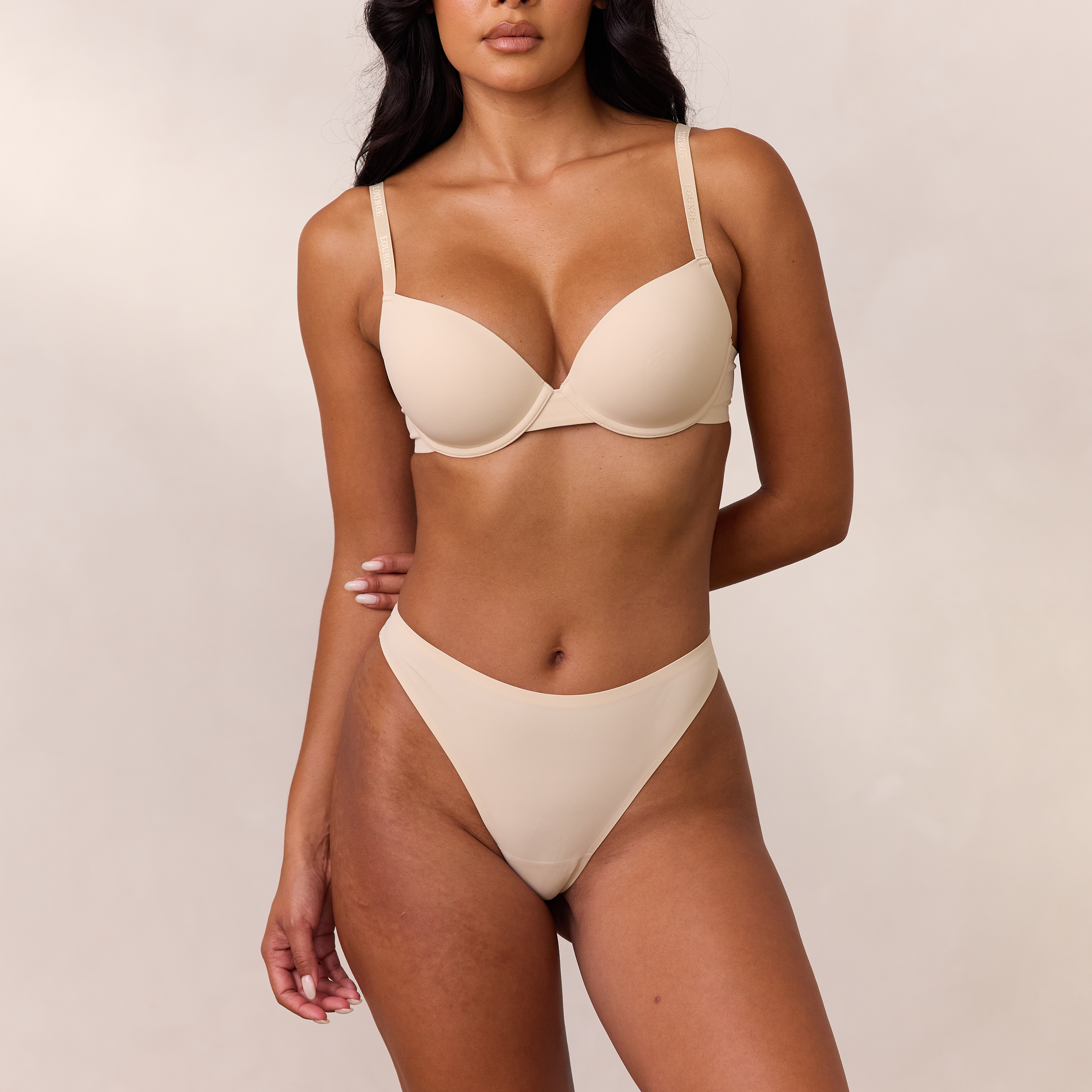 Invisible Form T-Shirt Bra Vanilla - Seamless Comfort for Everyday Wear & Layering Outfits