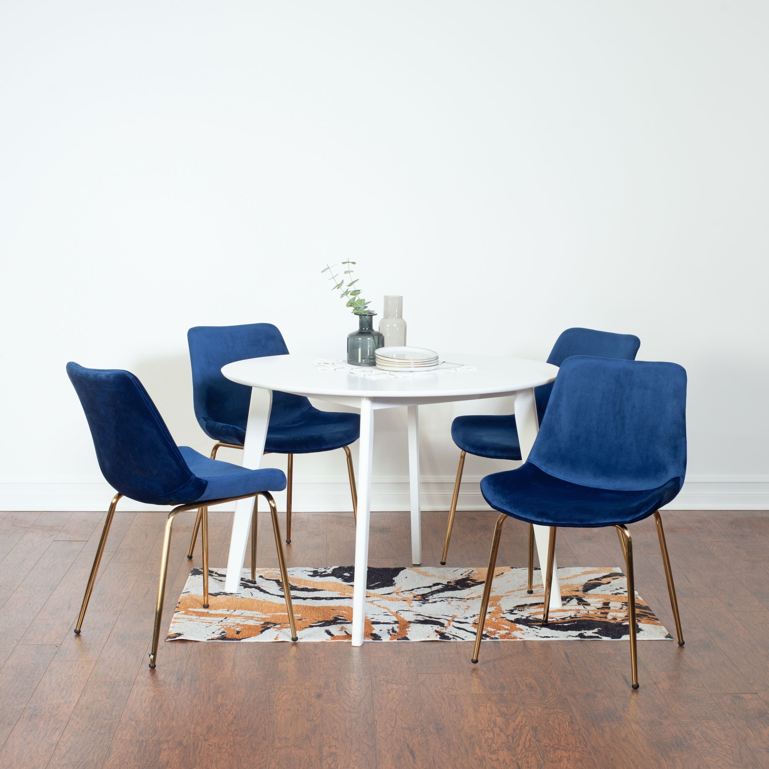 Roundhill Furniture Aufurr Contemporary 5-Piece White Round Dining Table Set with 4 Chairs - Perfect for Small Spaces, Breakfast Nooks & Modern Kitchens