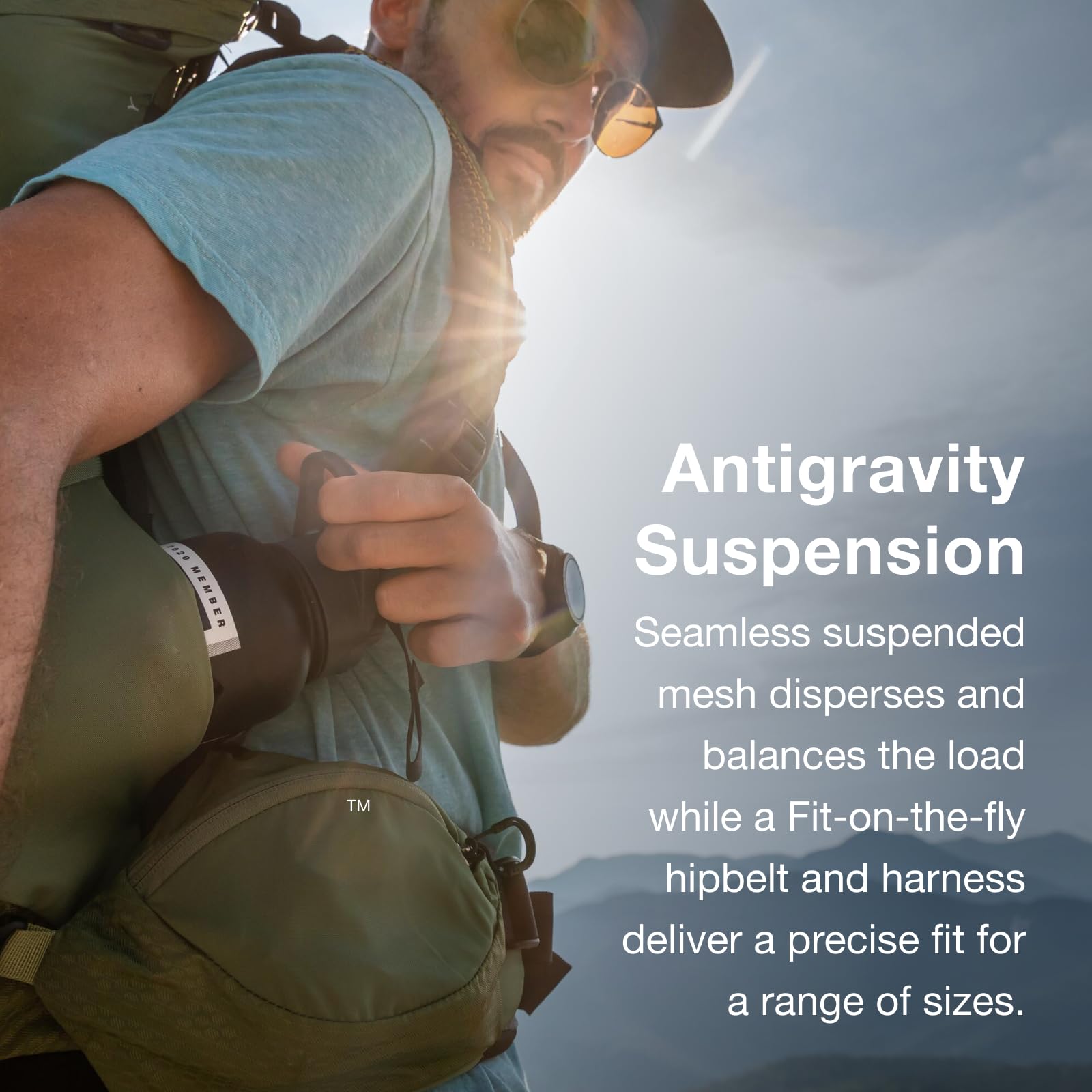 Osprey Atmos AG 65 Men's Hiking Backpack - Lightweight & Comfortable for Long-Distance Trekking, Camping & Outdoor Adventures