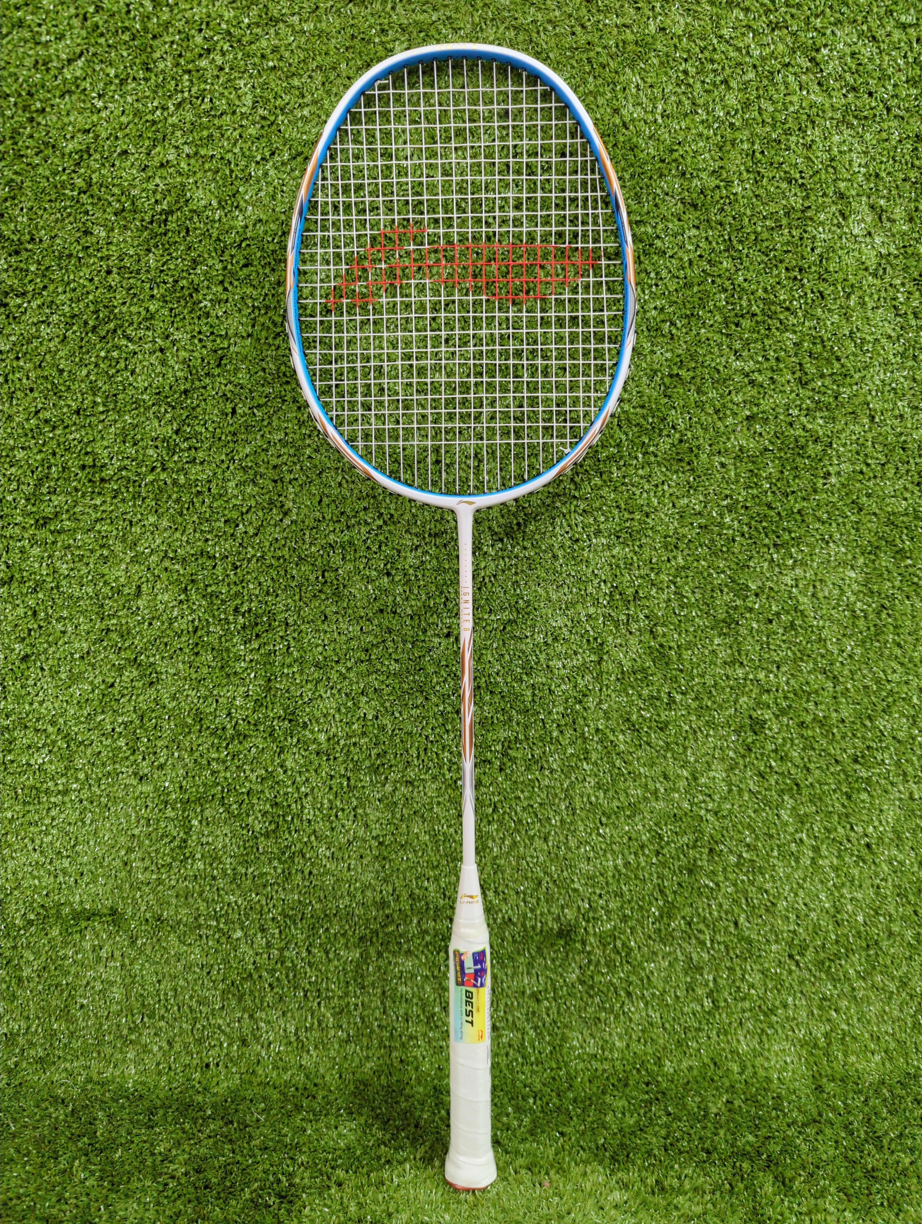 Li Ning IGNITE 8 White & Blue Badminton Racket - Prestrung Professional Shuttlecock Racket for Men & Women | Perfect for Badminton Tournaments & Casual Play | Made in China