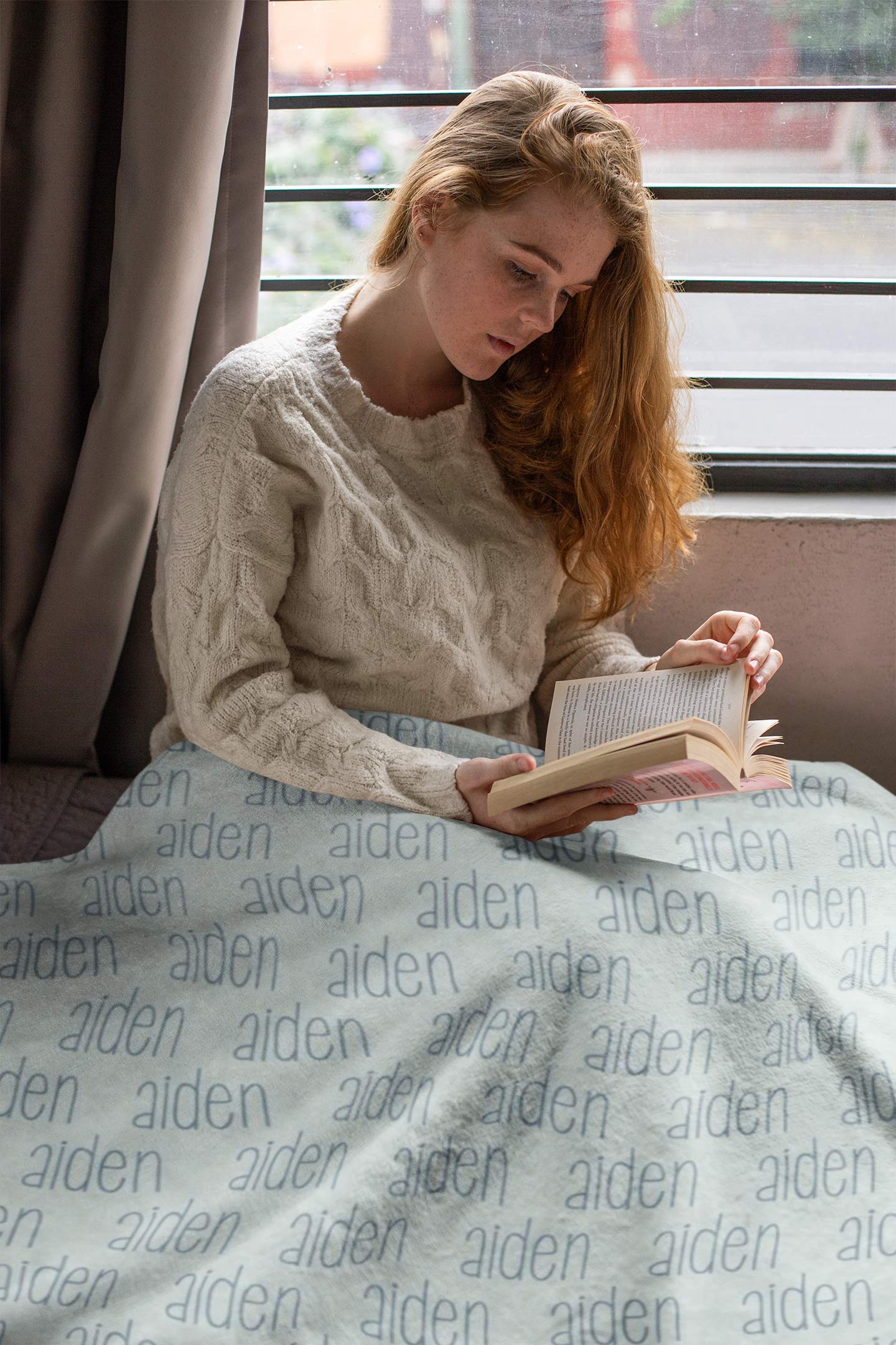 Custom Personalized Name Blanket for Kids - Boys & Girls | Soft Fleece Blanket with Embroidery | Perfect Gift for Daughter from Dad | Ideal for Bed, Sofa & Dorm Room | Great Birthday & Christmas Present | Cozy for Snuggling, Movie Nights & Nursery Decor