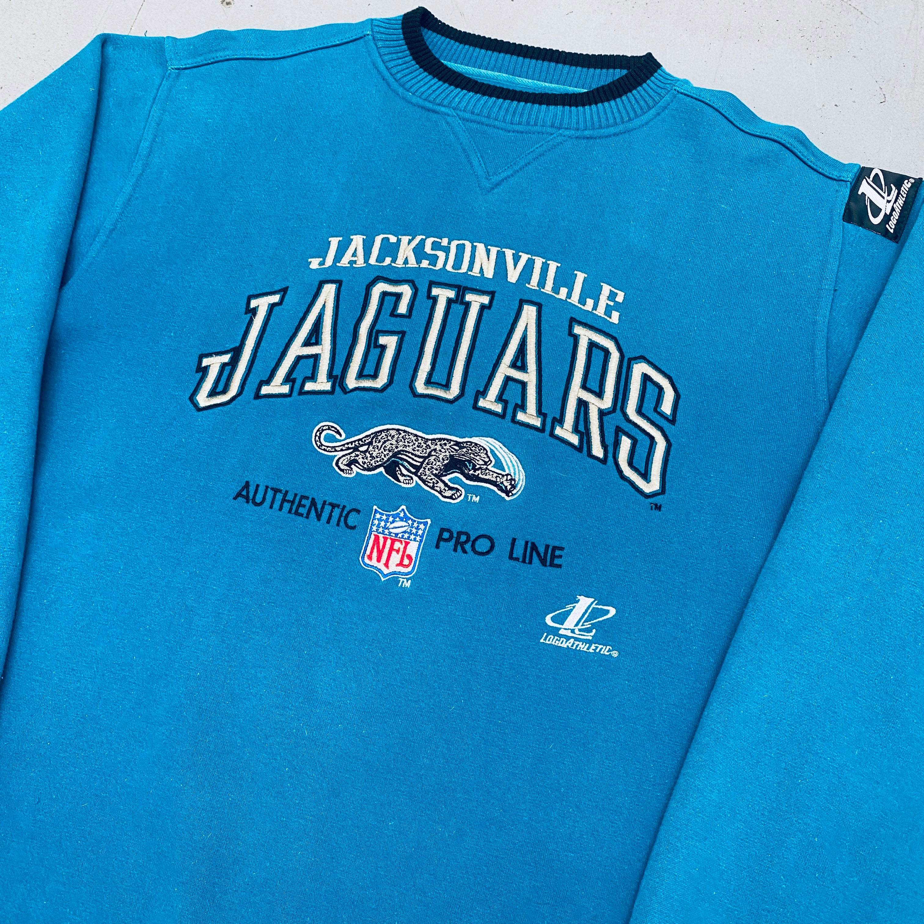 Jacksonville Jaguars 1990s Logo Embroidered Athletic Sweatshirt - Vintage NFL Football Fan Apparel for Men & Women - Perfect for Game Day, Tailgating, and Casual Wear (Large)