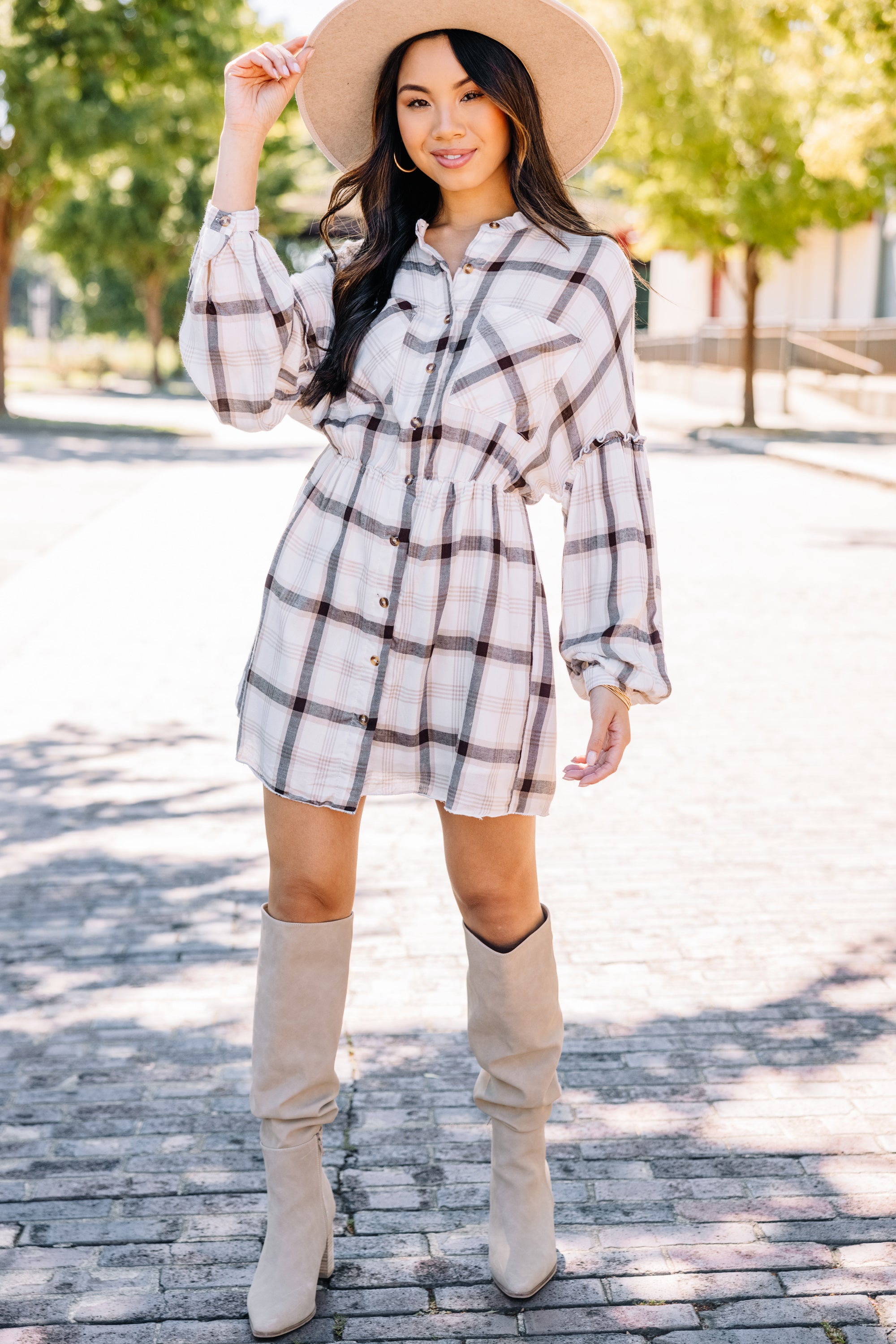 Stylish Off-White Plaid Dress for Women | Fall Fashion Must-Have | Perfect for Autumn Outings, Parties & Office Wear
