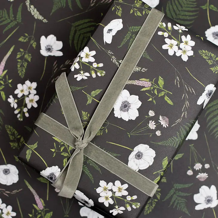 Premium Wild Meadow Black Gift Wrapping Paper - Elegant Floral Design for Birthdays, Weddings & Holiday Presents - Eco-Friendly Kraft Paper for DIY Crafts & Gift Packaging