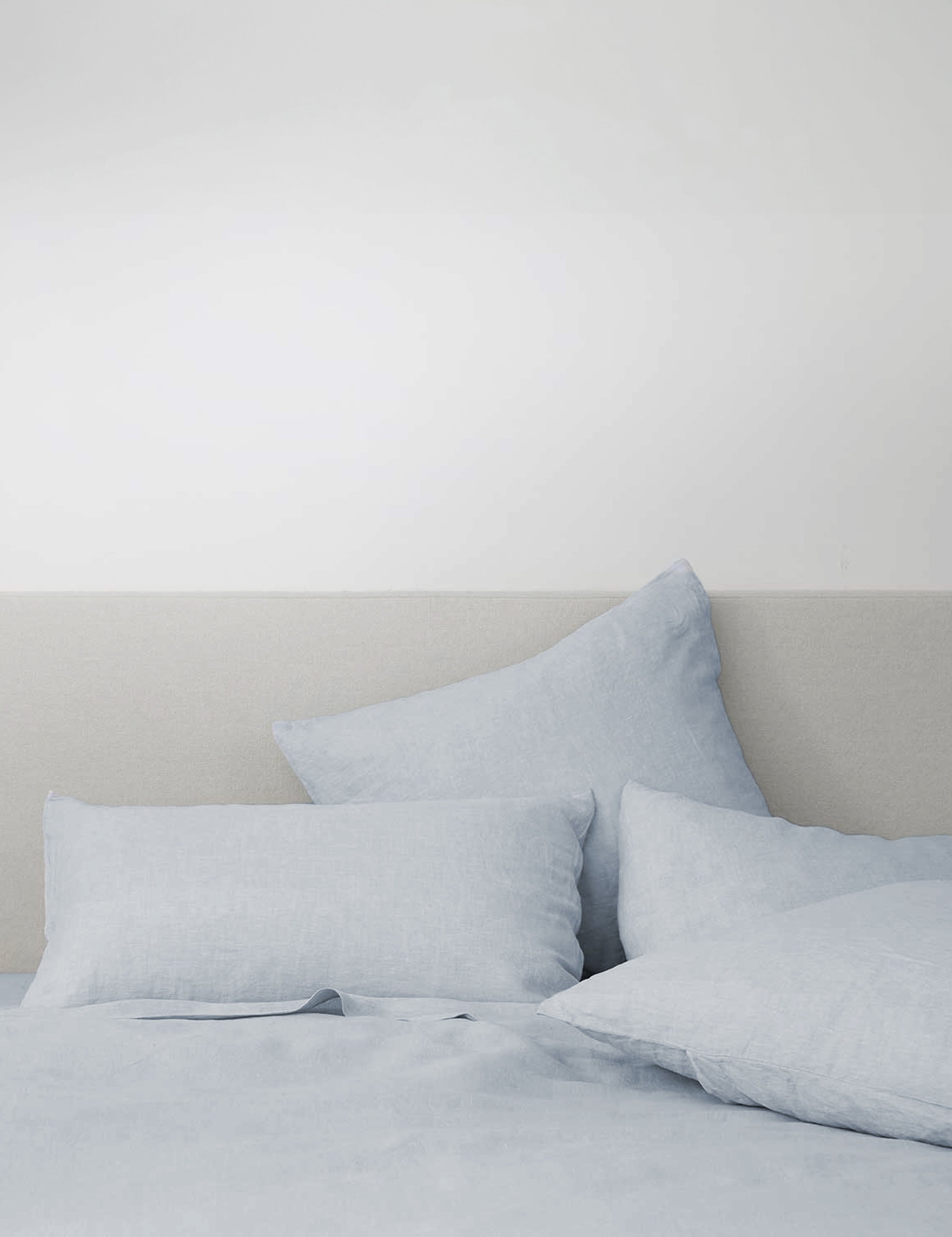 Premium European Flax Linen Sheet Set - Breathable & Soft Bedding by Cultiver | Luxury Hotel Quality for Master Bedroom, Guest Room & Vacation Homes