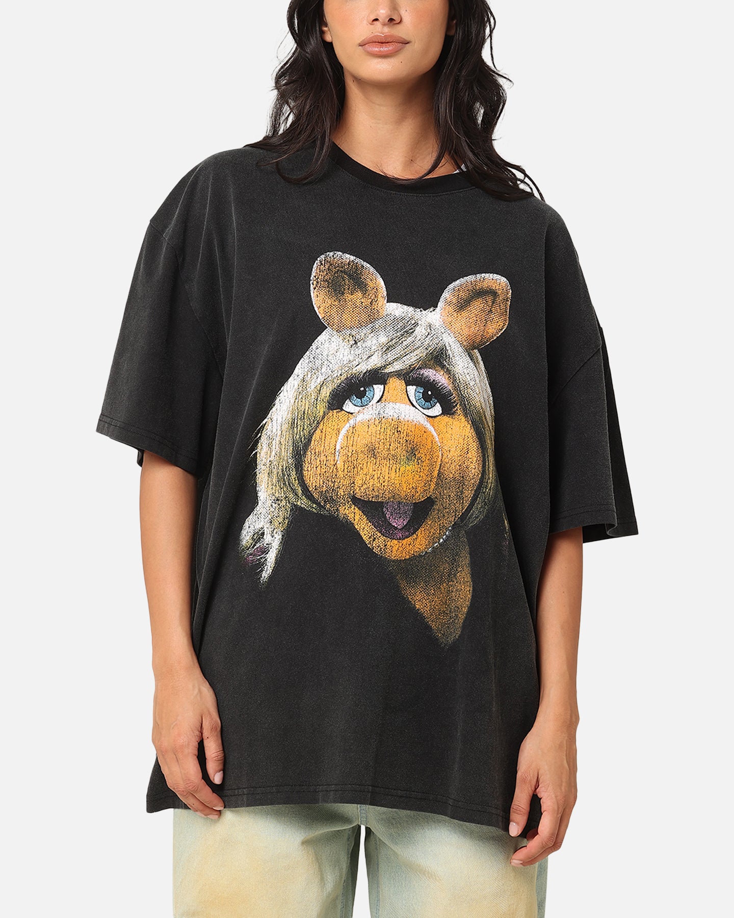 Vintage Disney The Muppets Miss Piggy Heavy Cotton T-Shirt - Black Retro Cartoon Tee for Women - Perfect for Casual Wear, Cosplay & 90s Nostalgia Fashion