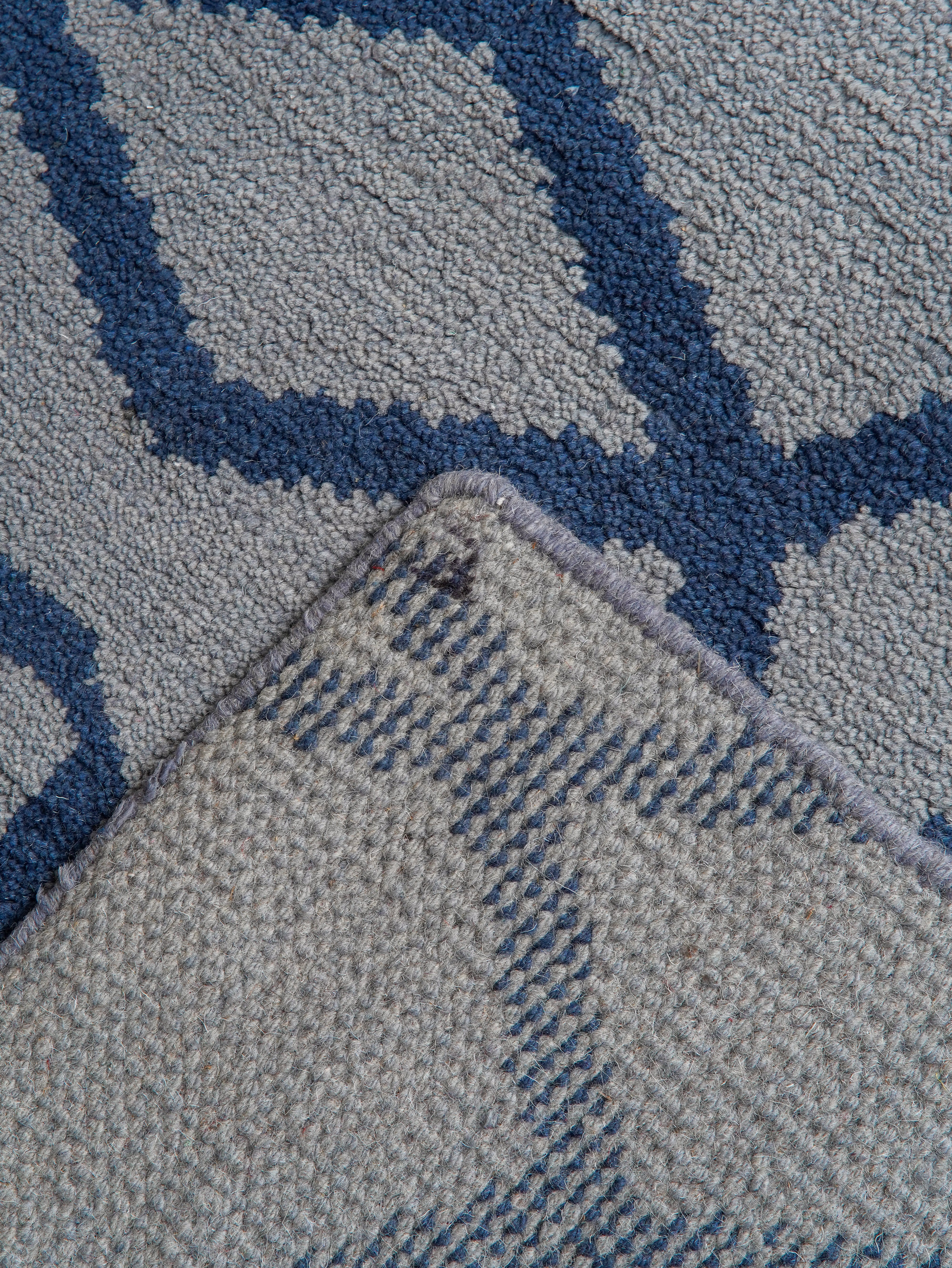 Handmade Hexagonal Hand Knotted Wool Rug - Boho Chic Home Decor for Living Room, Bedroom, or Nursery