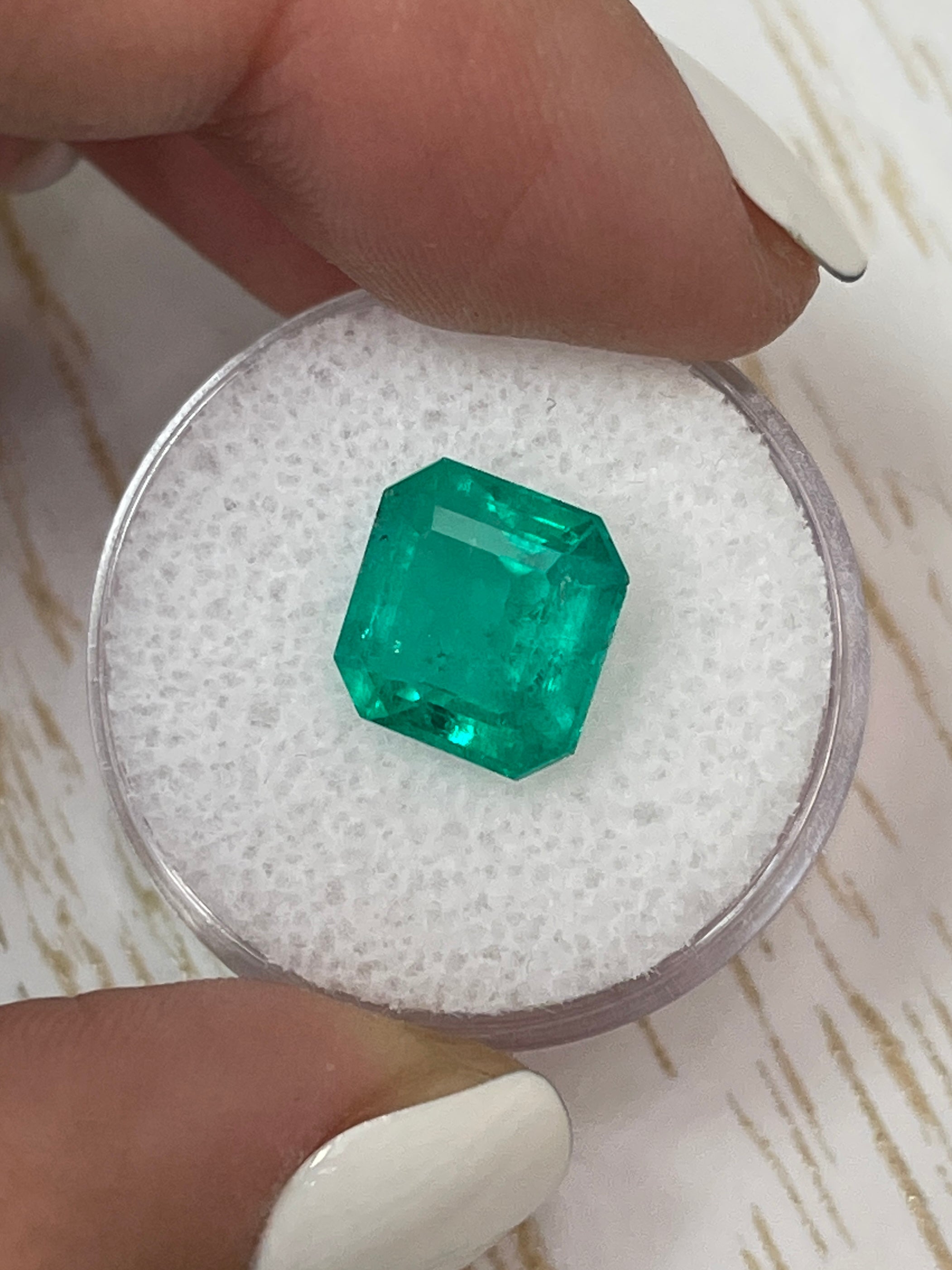 4.75 Carat Minor Oil 10x10mm Deep Bluish Green Natural Loose Colombian Emerald Asscher Cut Gemstone for Jewelry Making & Engagement Rings