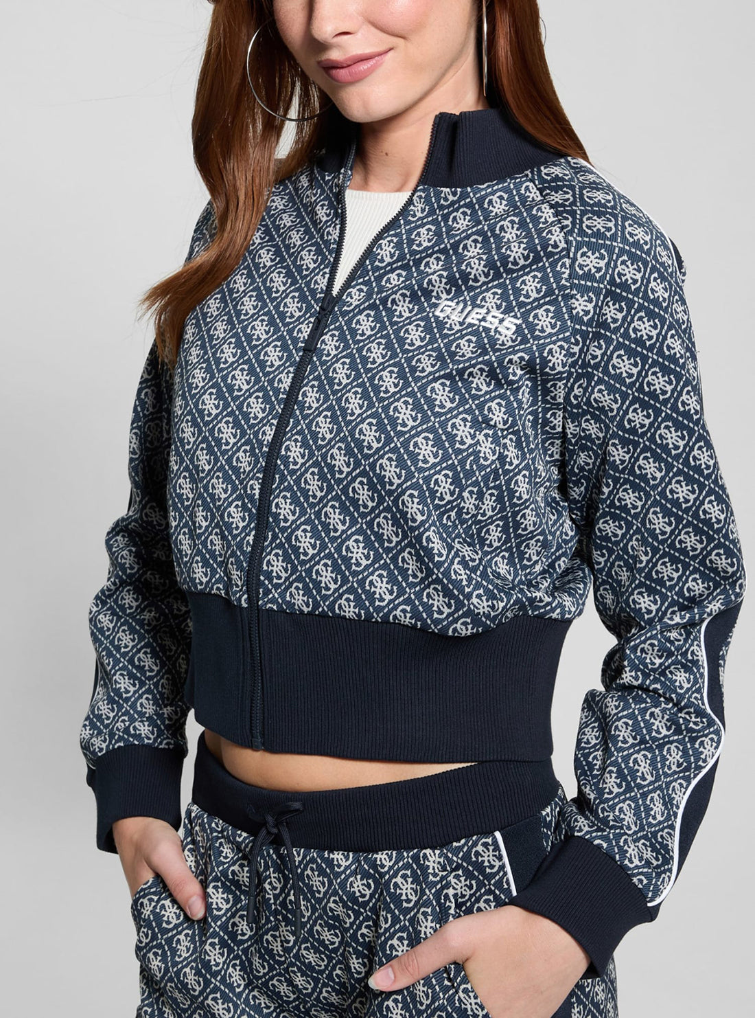 Blue Logo Sarah Zip Jacket - Women's Stylish Lightweight Windbreaker for Outdoor Activities & Casual Wear