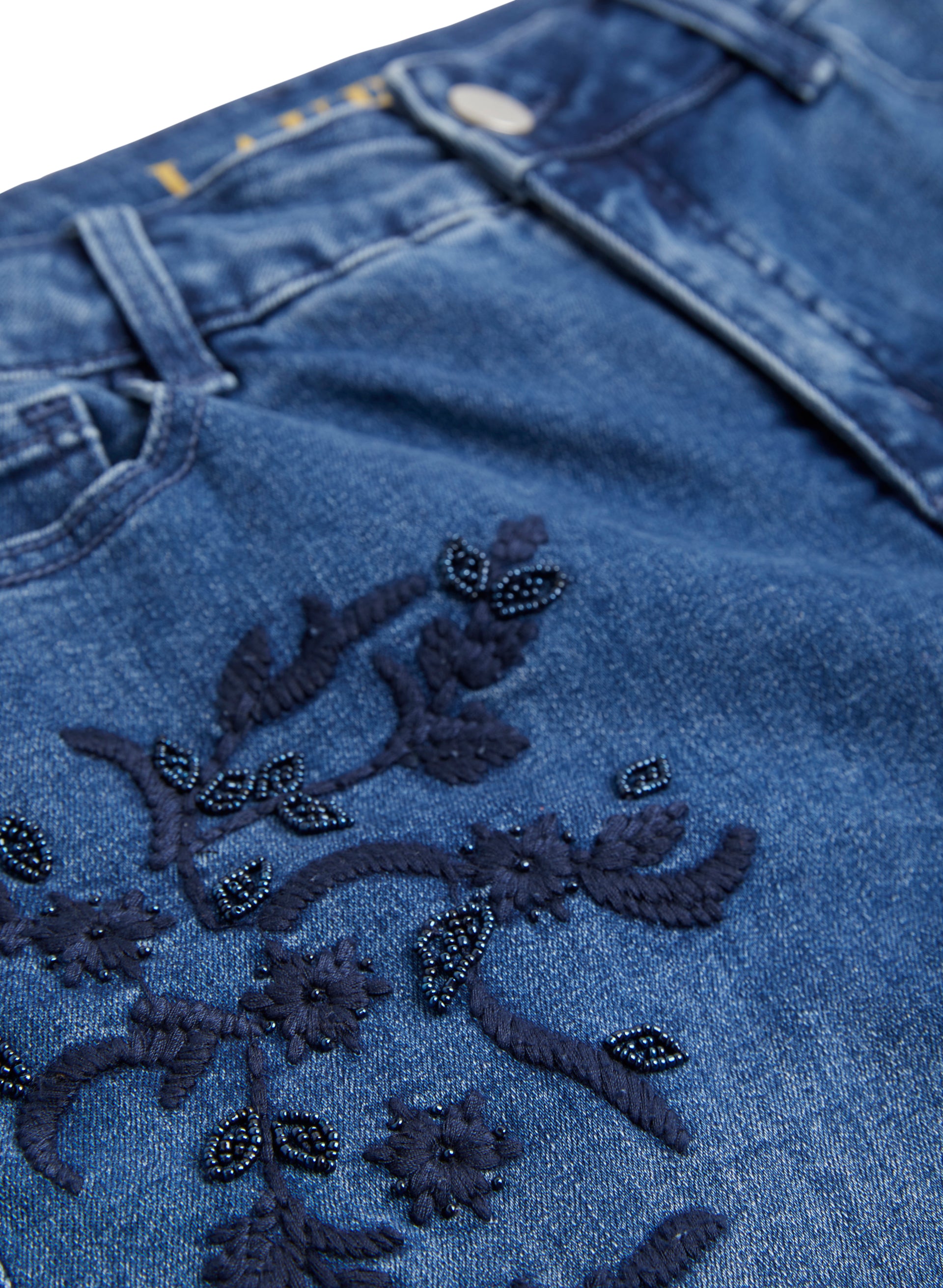 Stylish Embroidered Bermuda Shorts for Men & Women - Comfortable Cotton Summer Casual Shorts - Perfect for Beach, Vacation, and Outdoor Activities