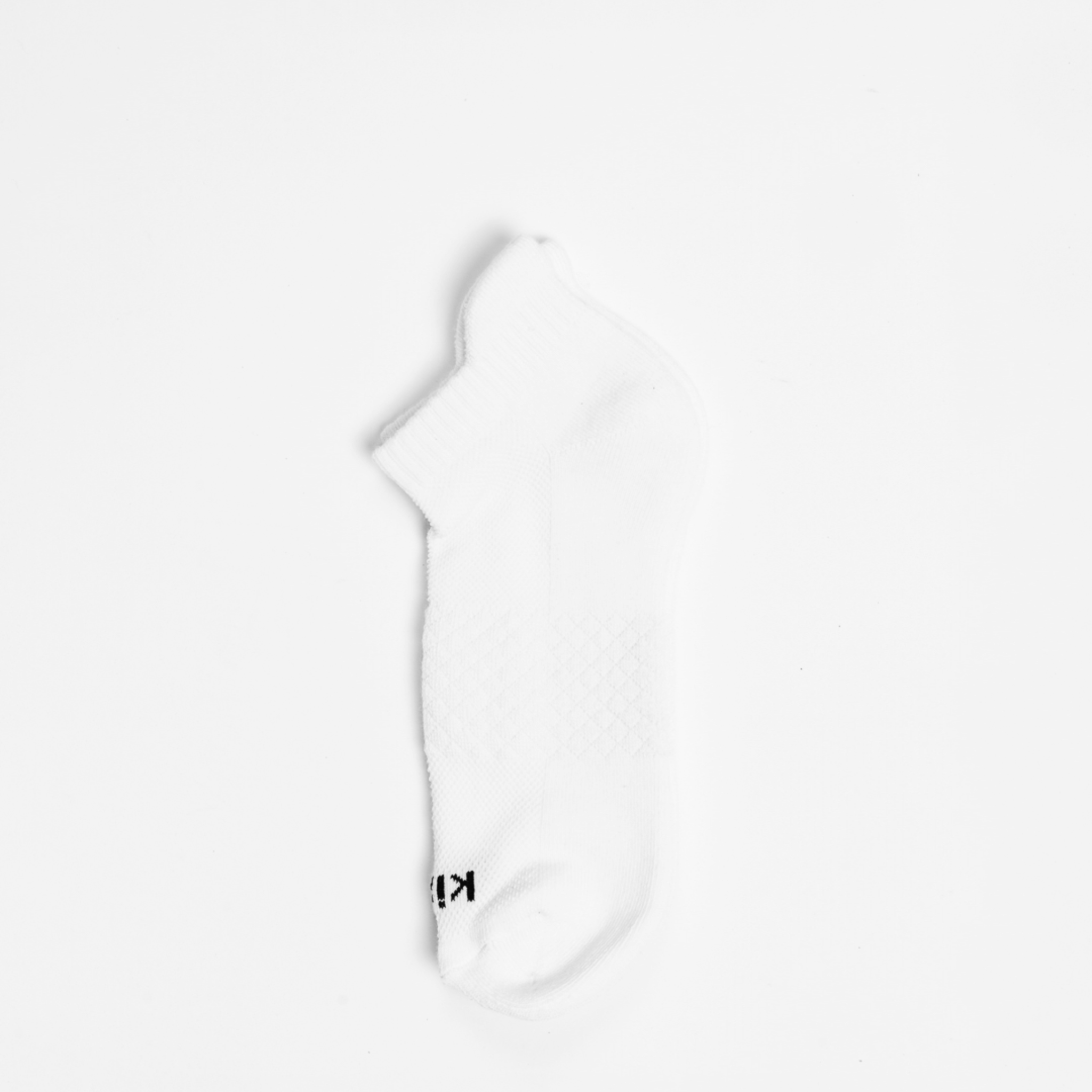 Kizik Comfortable Ankle Socks for Men & Women - Breathable White Athletic Socks for Running, Walking & Everyday Wear