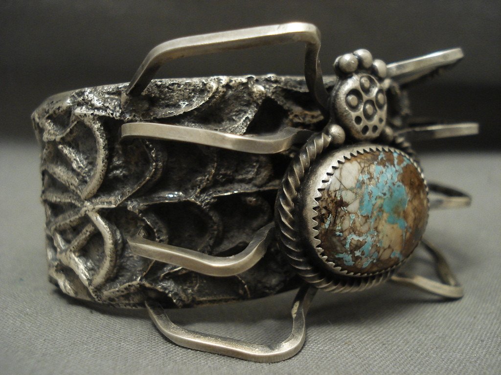Handmade Native American Silver Spider Royston Turquoise Bracelet - 166g Authentic Turquoise Jewelry for Women, Boho Chic Accessory, Perfect for Festivals & Casual Wear
