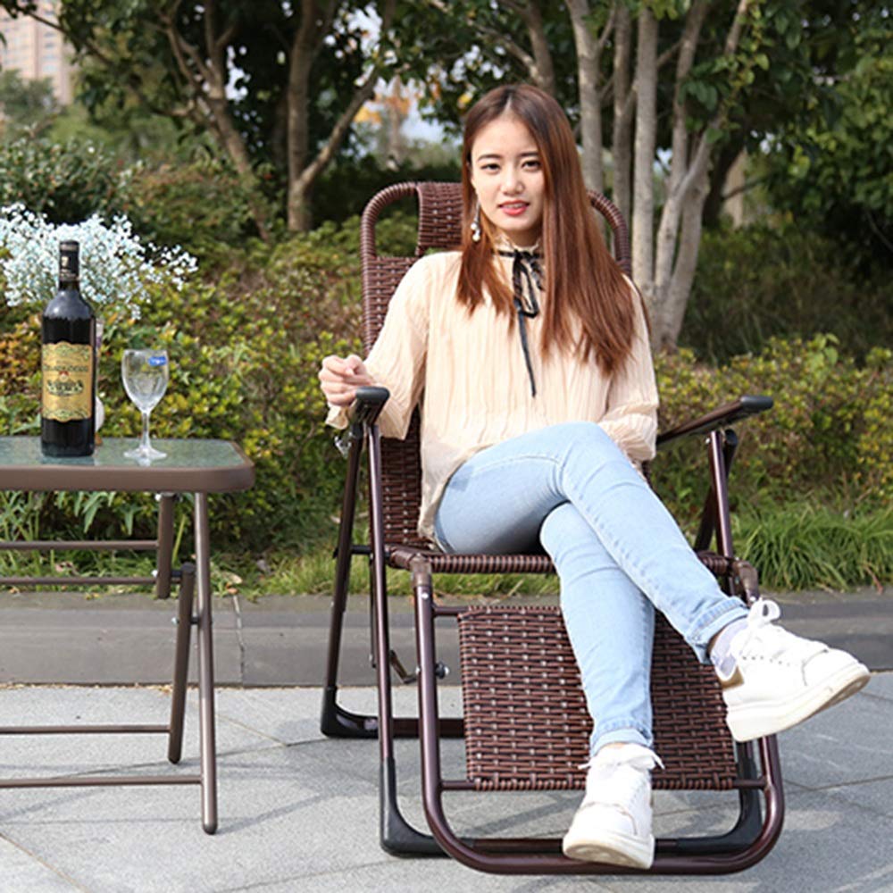 Comfortable Folding Wicker Lounge Chair for Office, Balcony & Beach - Portable Outdoor Chair with Cool Backrest - Perfect for Relaxing, Sunbathing & Lunch Breaks