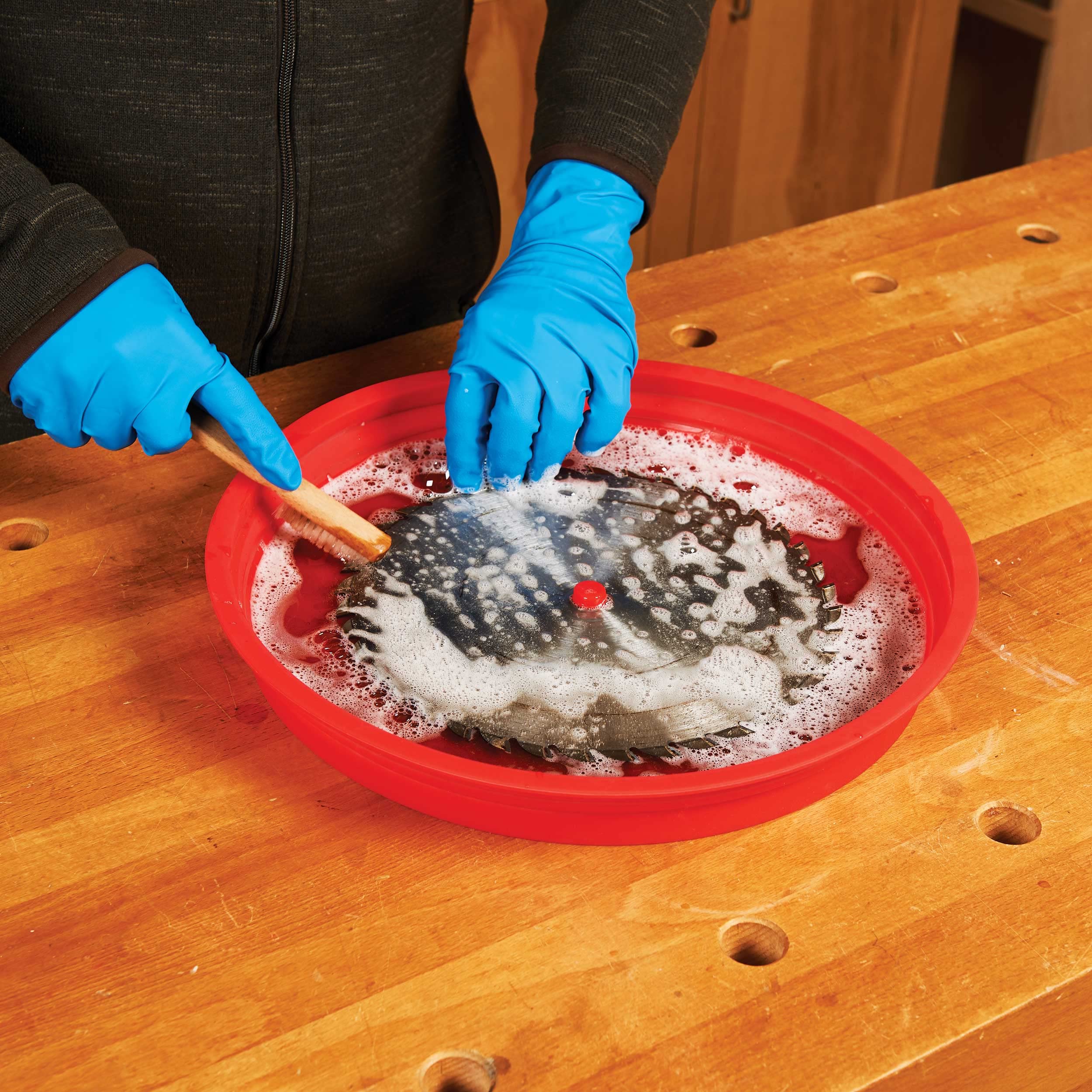 WOODRIVER Knife Blade Cleaning Tray - Premium Knife Maintenance Tool for Chefs & Outdoor Enthusiasts | Perfect for Kitchen, Camping & Hunting Gear Care