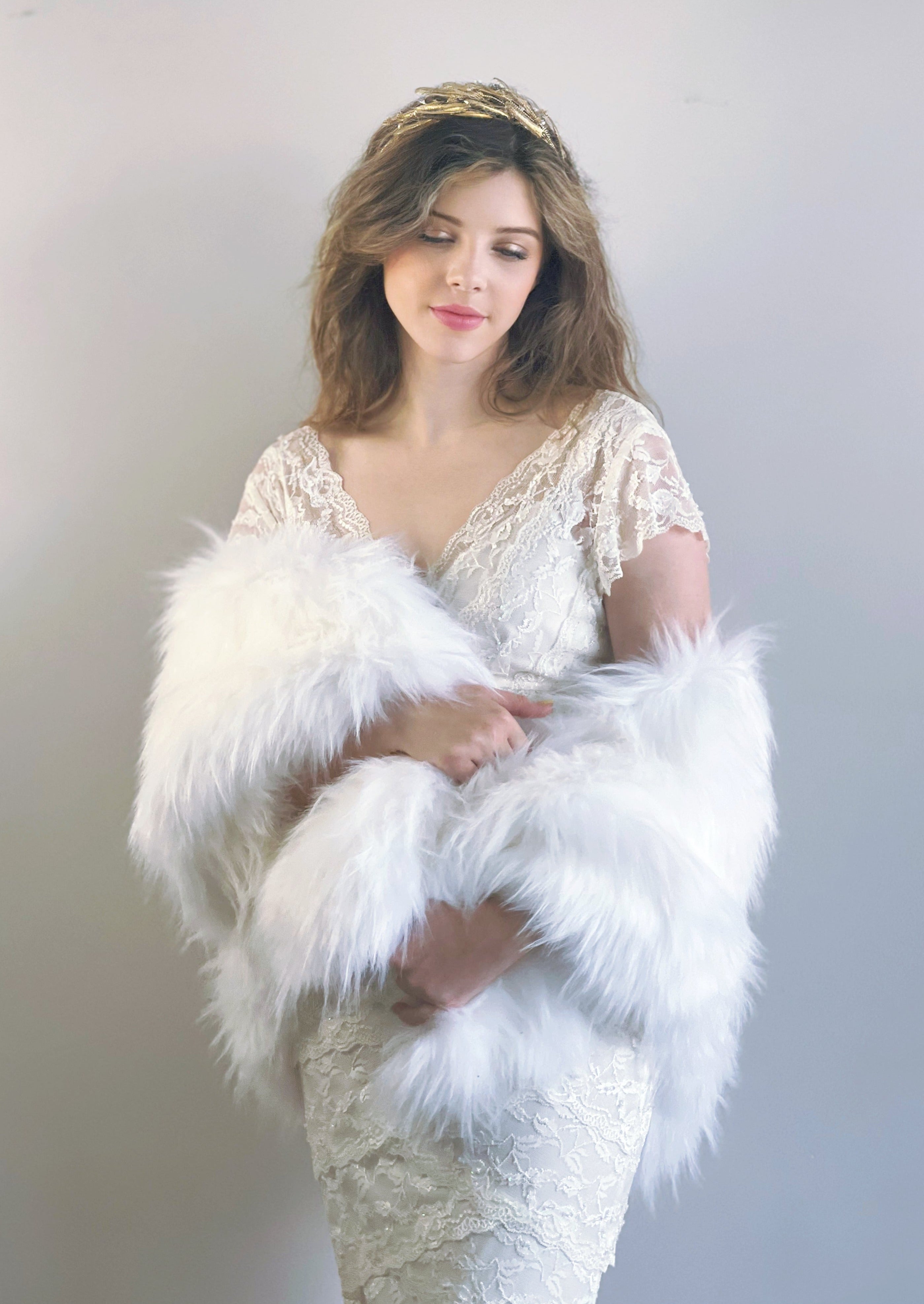 Elegant White Bridal Fur Shawl with Butterfly Design (PWht02) - Perfect for Weddings, Prom & Formal Events