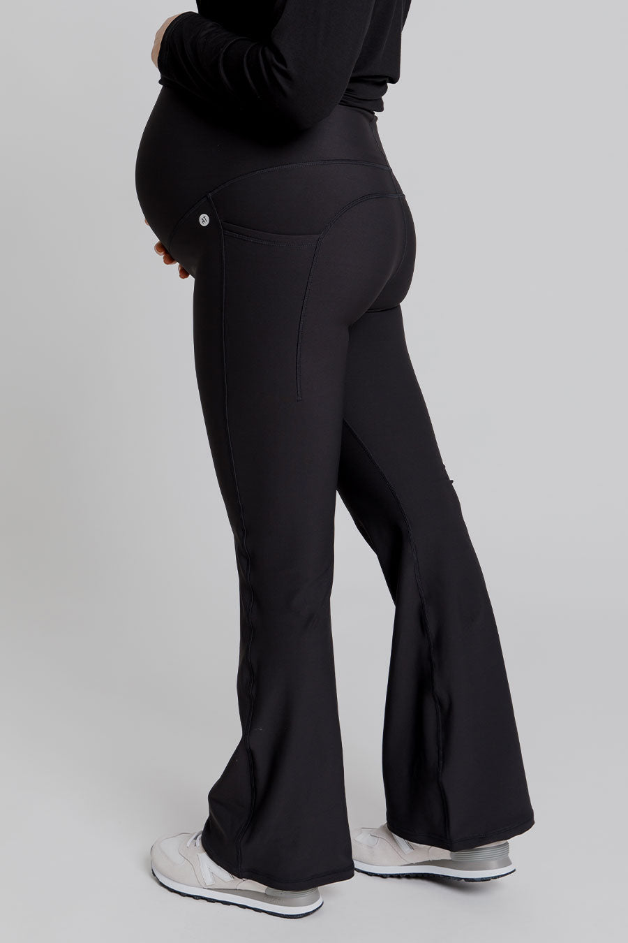 Thermal Mama Maternity Flare Leggings with Pockets - Full Length Black Pregnancy Pants for Comfort & Style | Perfect for Work, Yoga & Everyday Wear