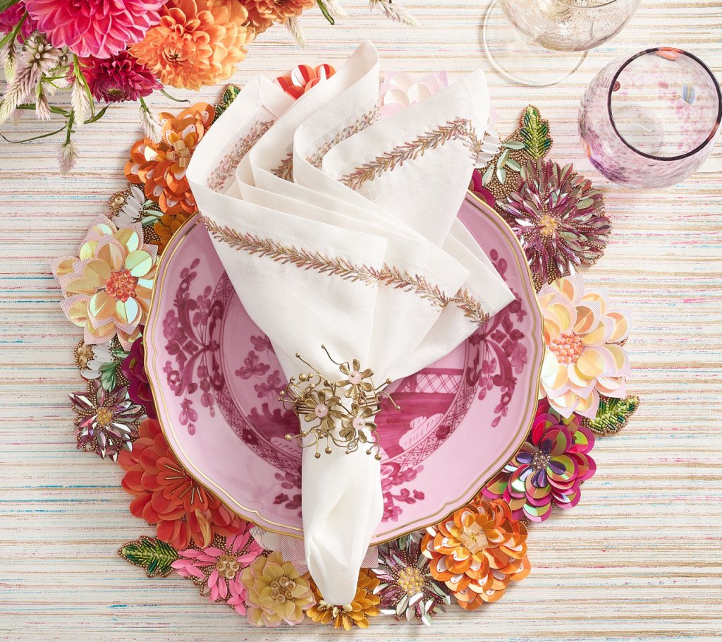 Elegant Blush & Gold Floral Napkin Rings - Set of 4 for Wedding, Dinner Party & Holiday Table Decor