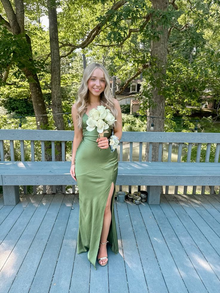Elegant Green Satin Long Prom Dress with High Slit - Formal Evening Gown J4059 for Homecoming, Ball, and Special Occasions