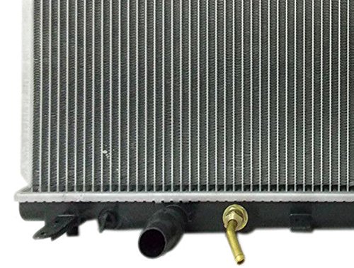 High-Performance Aluminum Radiator for Cars & Trucks - Efficient Engine Cooling for Daily Commute & Long Road Trips