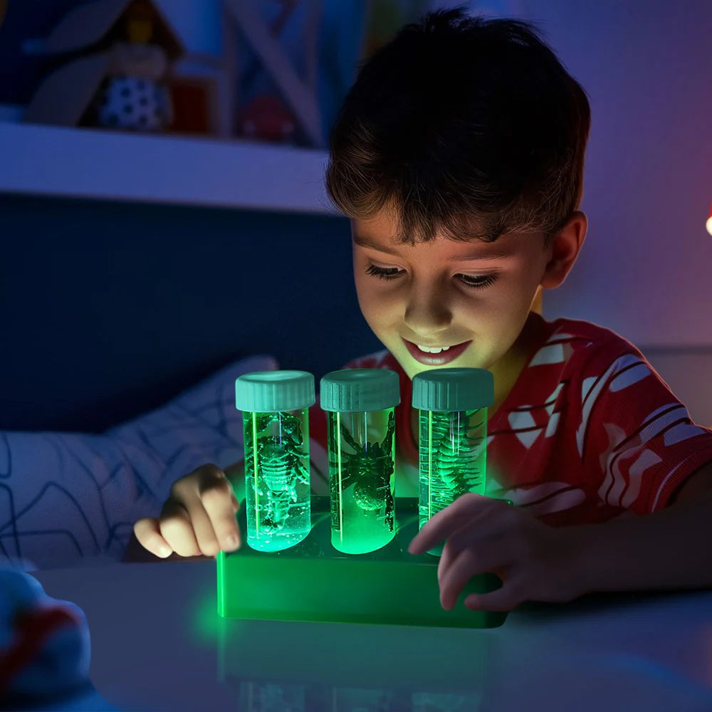 4M KidzLabs Creepy Crawly Digging Lab - STEM Educational Science Kit for Kids - Excavate & Discover Insects - Perfect for Birthday Gifts & Classroom Science Projects