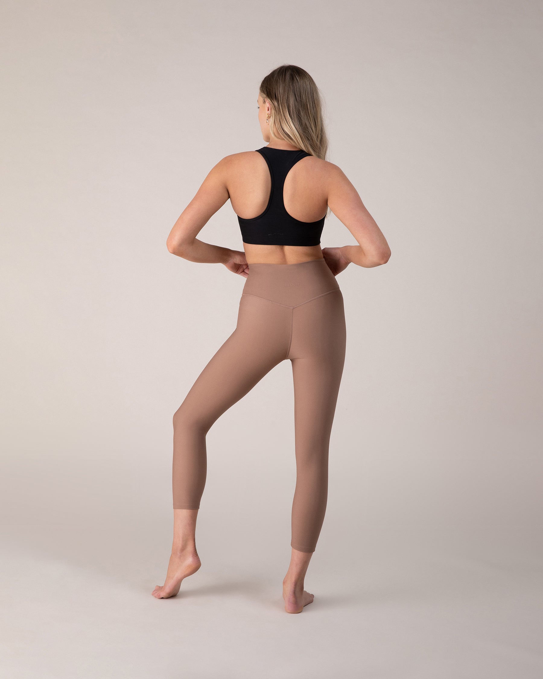 BLOCH Sculpt 3/4 Length Yoga Leggings for Women - High Waisted Workout Tights for Pilates, Barre & Dance - Comfortable Stretchy Activewear for Fitness & Lounge