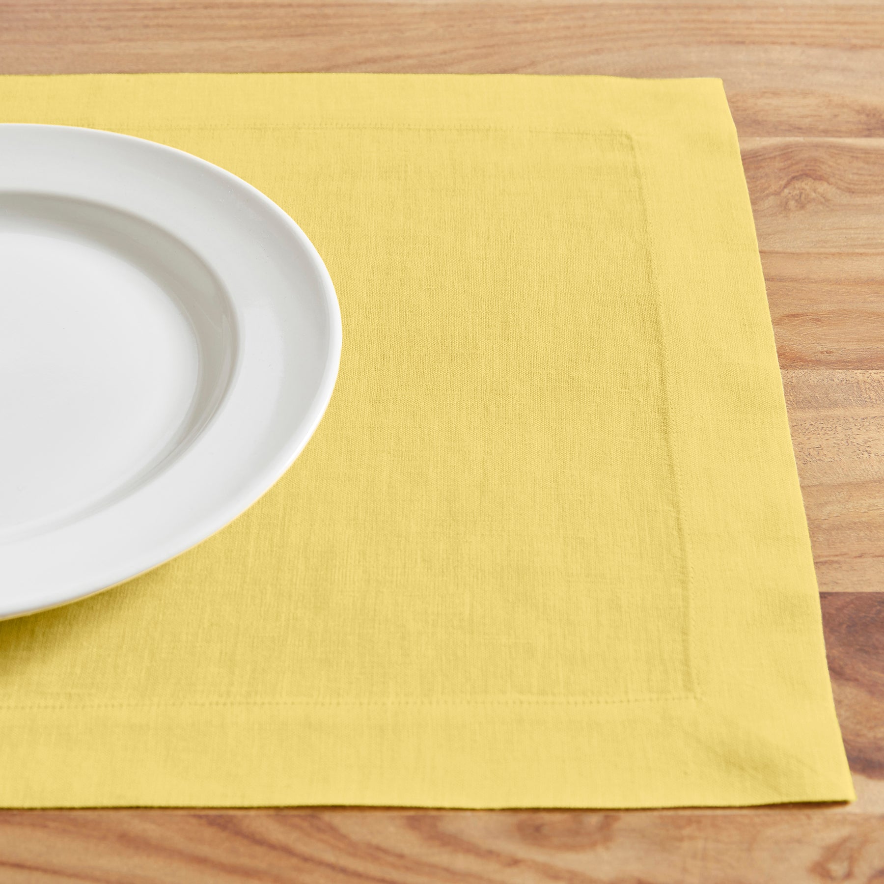 Premium Sonoma Placemats Set of 4 - Waterproof & Non-Slip Table Mats for Dining - Elegant Home Decor for Kitchen, Dining Room, and Outdoor Entertaining