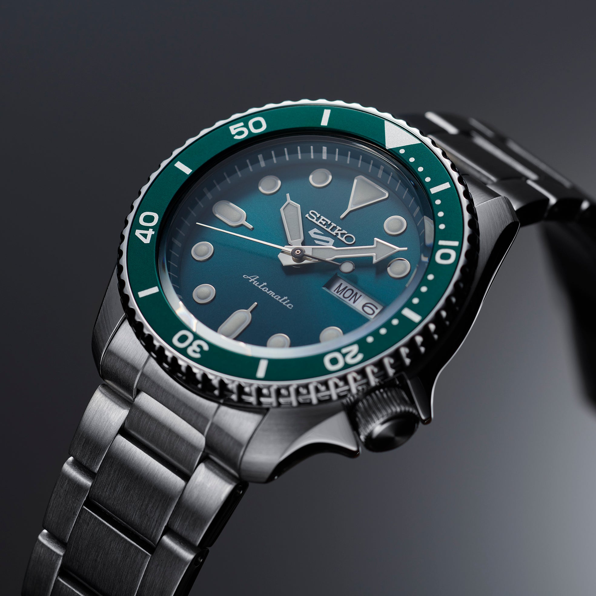 Seiko SRPD61 5 Sports Automatic Dive Watch for Men - Stainless Steel Case & Silicone Strap - Perfect for Scuba Diving, Swimming and Everyday Wear