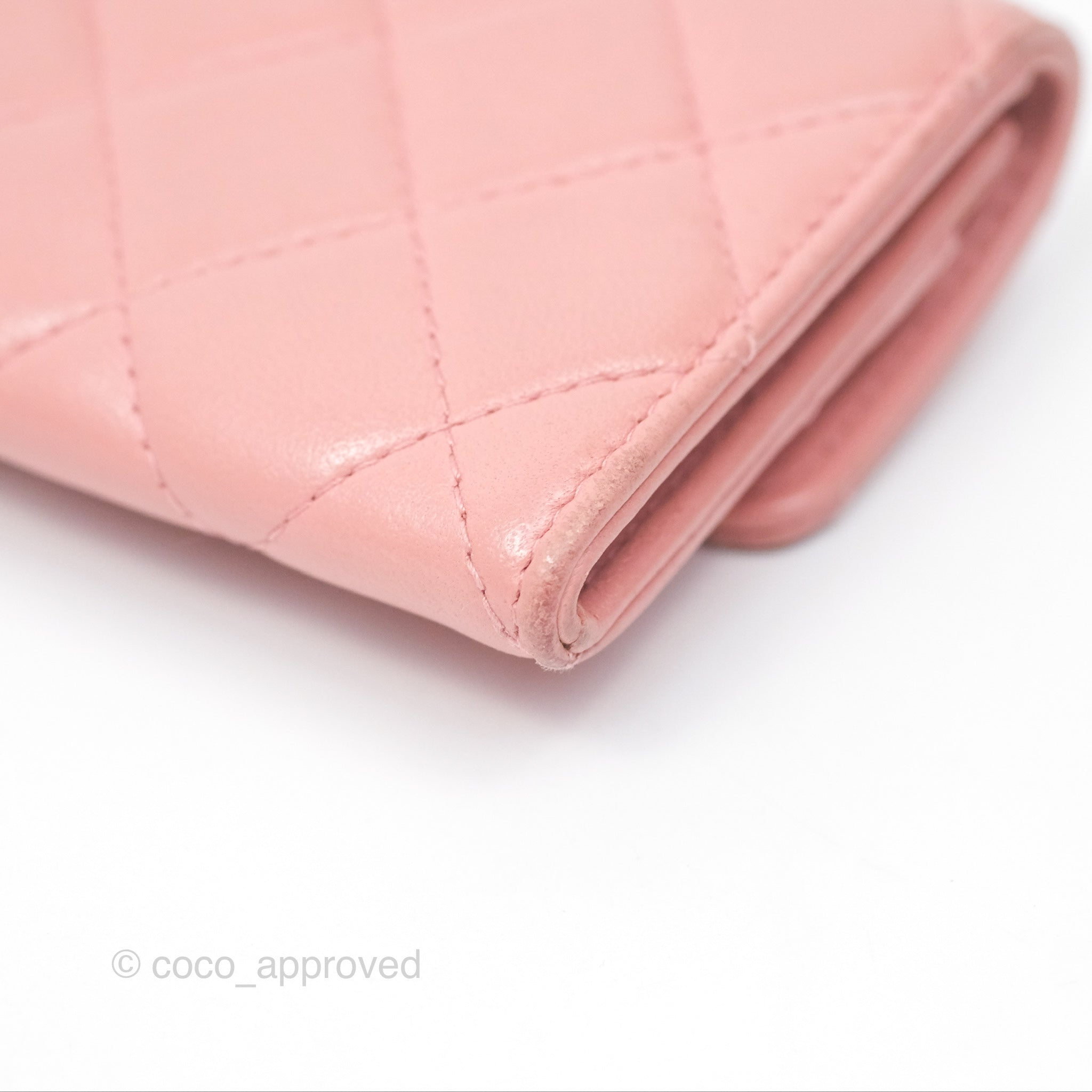 Chanel Classic Flap Card Holder in Pink Quilted Lambskin with Gold Hardware - Luxury Wallet for Women, Perfect for Everyday Use & Special Occasions