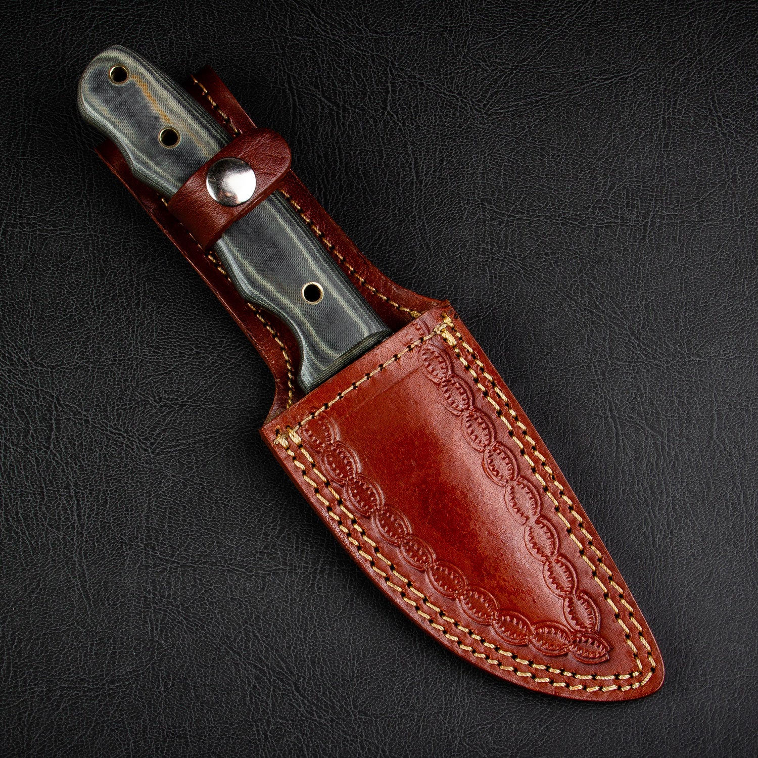 Premium Bowie Damascus Steel Hunting Knife - Handcrafted Fixed Blade with Leather Sheath - Ideal for Outdoor Camping, Hunting & Survival Adventures