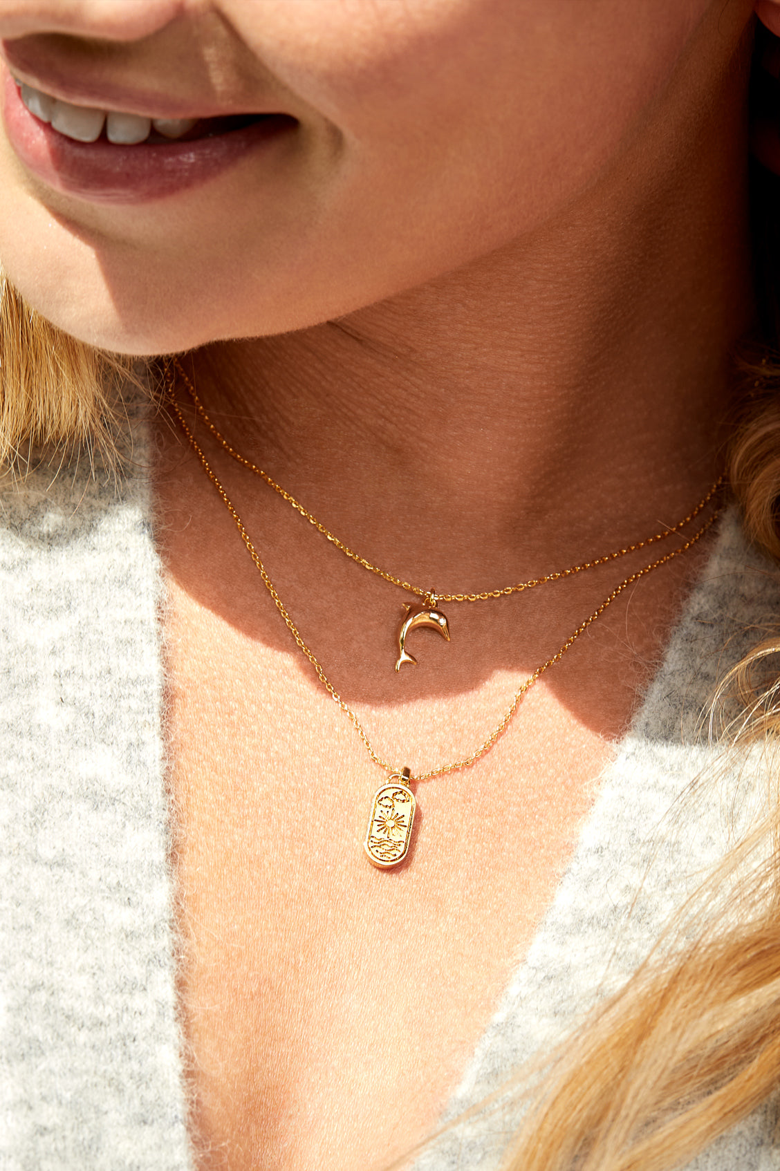 Elegant Summer Sea Charm Pendant Necklace - Perfect for Beach Vacations, Pool Parties & Boho Fashion