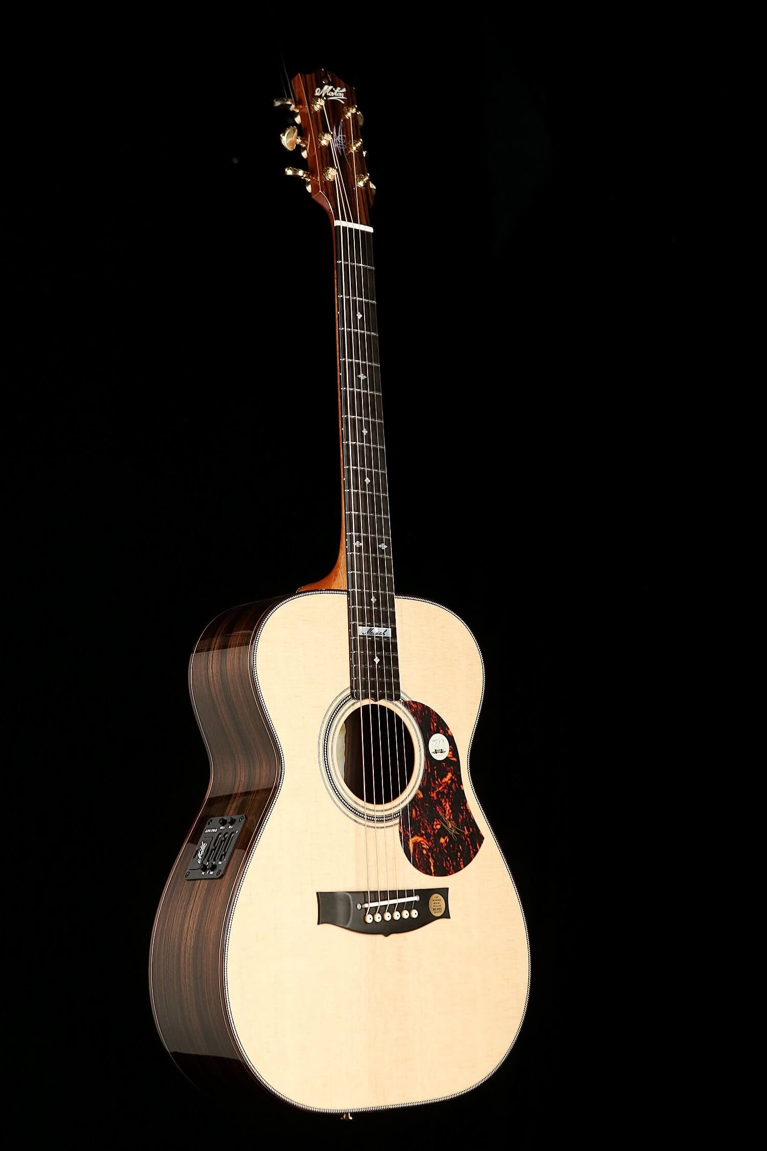 Maton EM100 808 Messiah Acoustic Electric Guitar - Premium Solid Wood Guitar with Built-in Pickup for Professional Performances & Studio Recording - Perfect for Live Gigs, Home Practice & Music Production