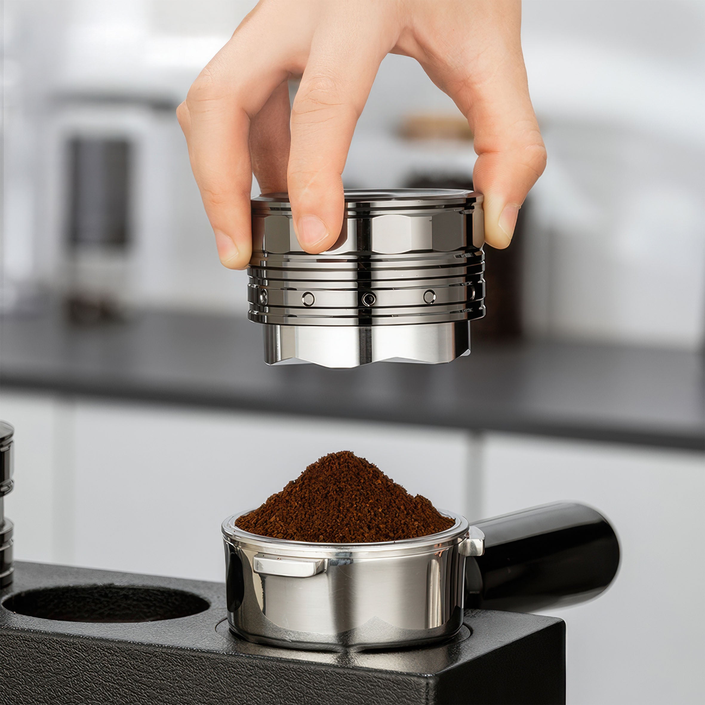 Stainless Steel UFO Gravity Distributor - Professional Concrete Leveling Tool for Floors, Walls & Countertops | Perfect for DIY & Construction Projects