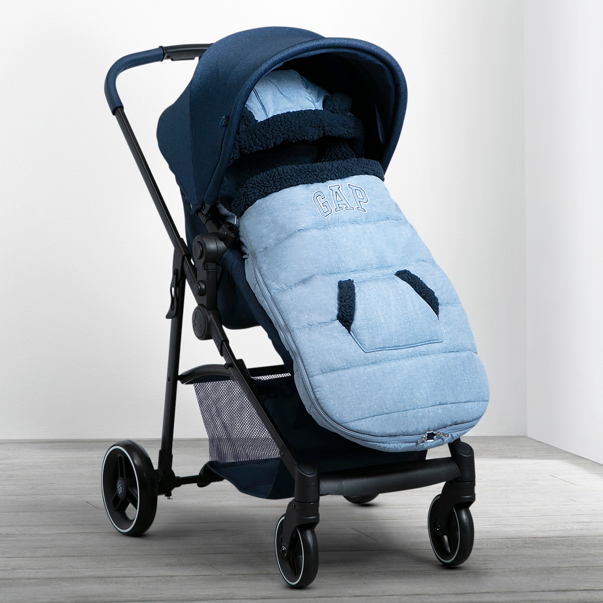 BabyGap Toddler Stroller Footmuff - Warm Winter Stroller Cover for Boys & Girls - Cozy Footmuff for Strollers & Prams - Perfect for Cold Weather Walks & Outdoor Adventures