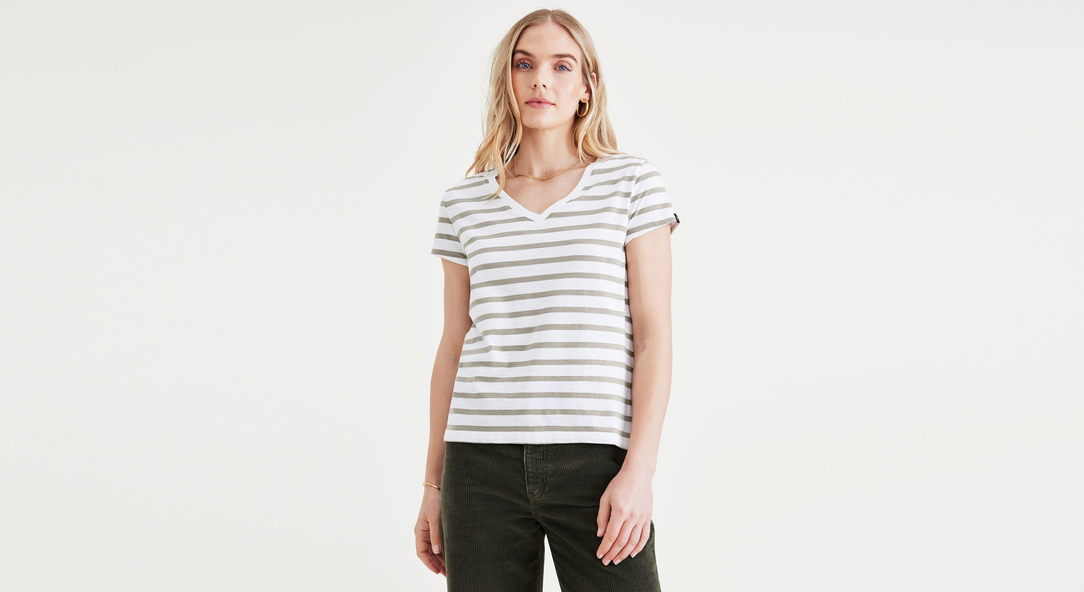 Stylish V Neck Slim Fit Tee Shirt for Men - Comfortable Casual Wear for Everyday Outfits & Layering