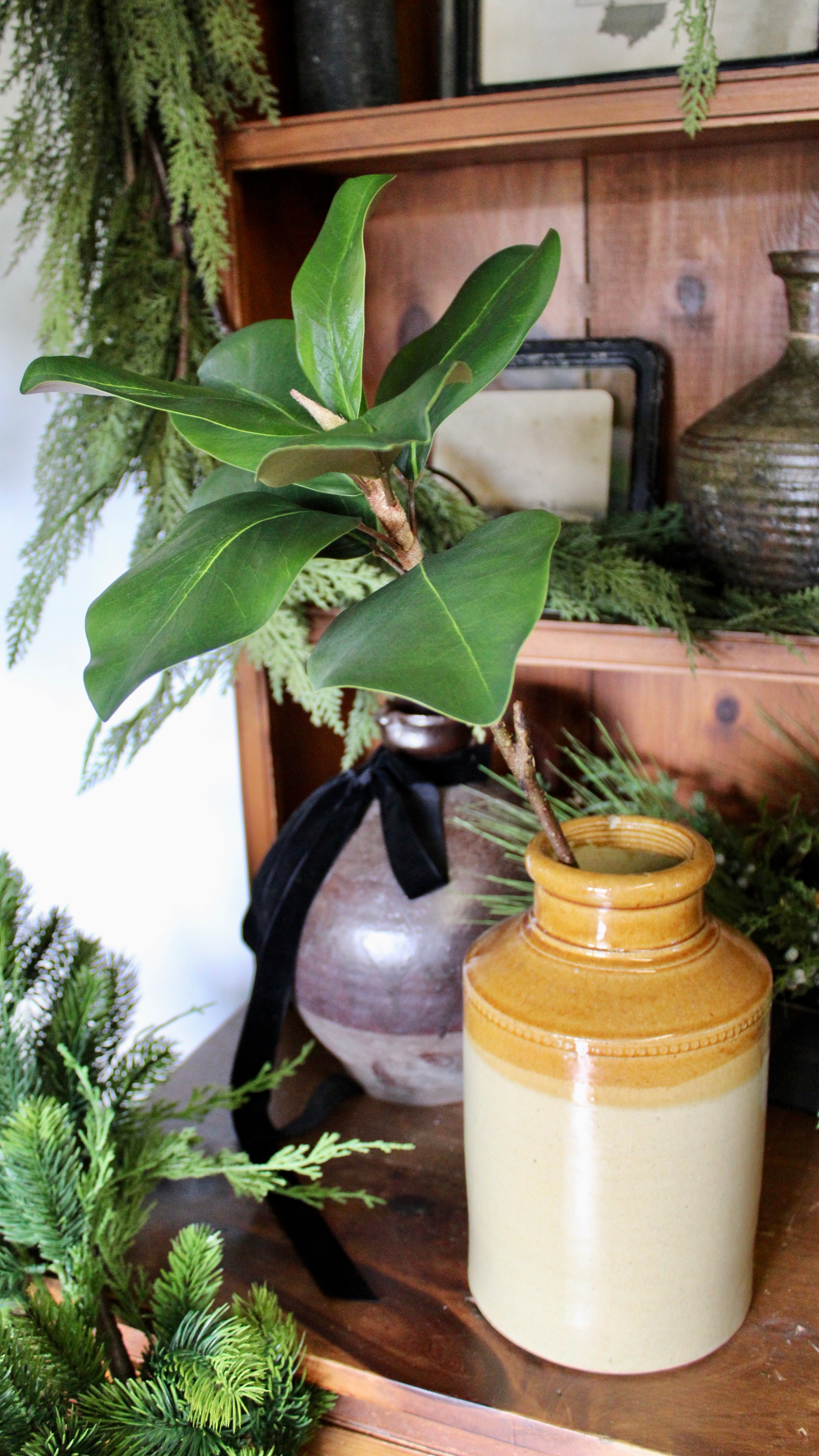 Magnolia Leaf Spray - Natural Home Decor & Floral Arrangement Accent for Weddings, Events, and DIY Crafts