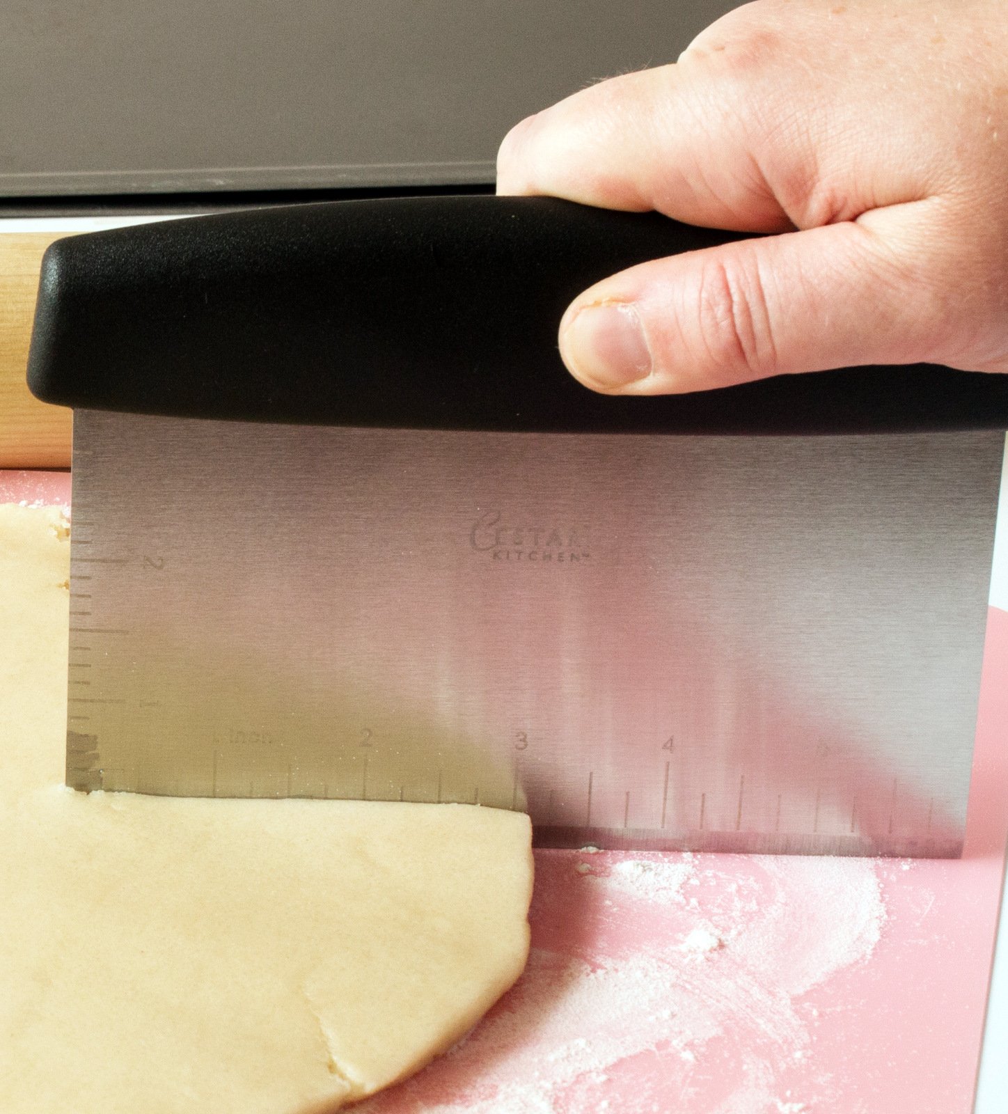 Professional Stainless Steel Dough Scraper & Bench Knife - Heavy Duty Pastry Cutter for Baking Bread, Pizza Dough, Chocolate, Nuts & Herbs | Ideal for Home Bakers & Professional Chefs | Perfect for Kitchen, Bakery & Cooking Classes