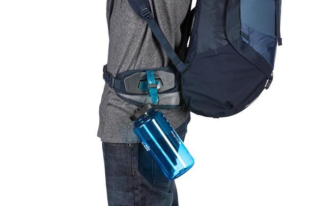 Thule Capstone 50L Men's Hiking Backpack - Lightweight Waterproof Travel Backpack for Outdoor Adventures, Camping & Trekking - Obsidian Black