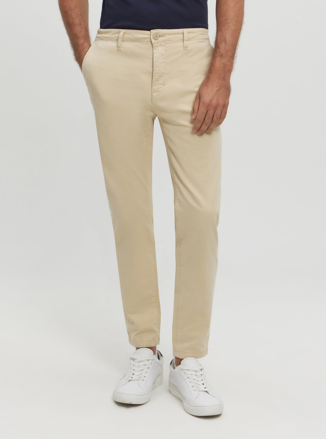 Guess Slim Fit Chino Pants for Men - Comfortable Stretch Dress Pants for Business Casual & Office Wear