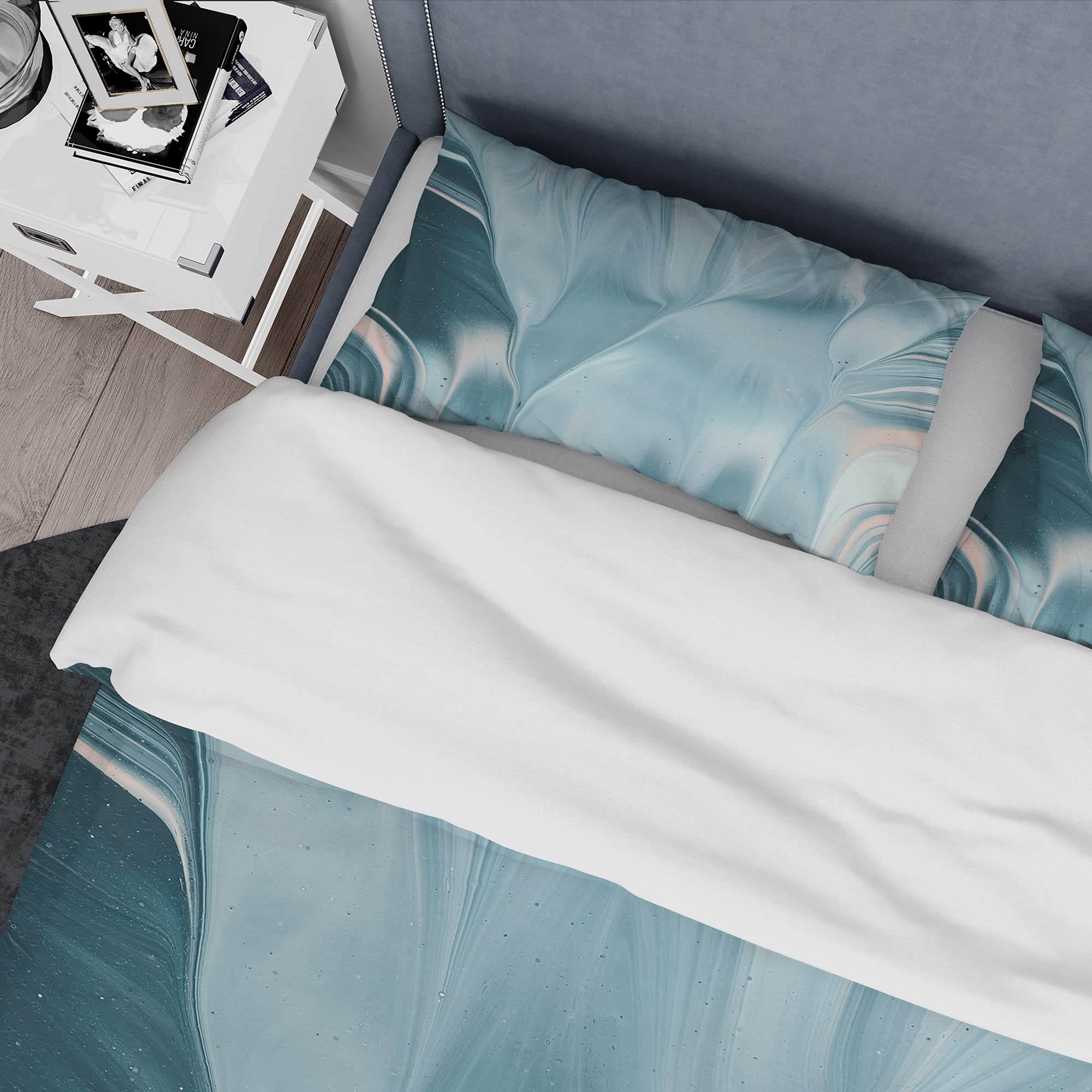 Modern Blue Abstract Duvet Cover Set King - 3Pc All-Season Bedding for Contemporary Homes