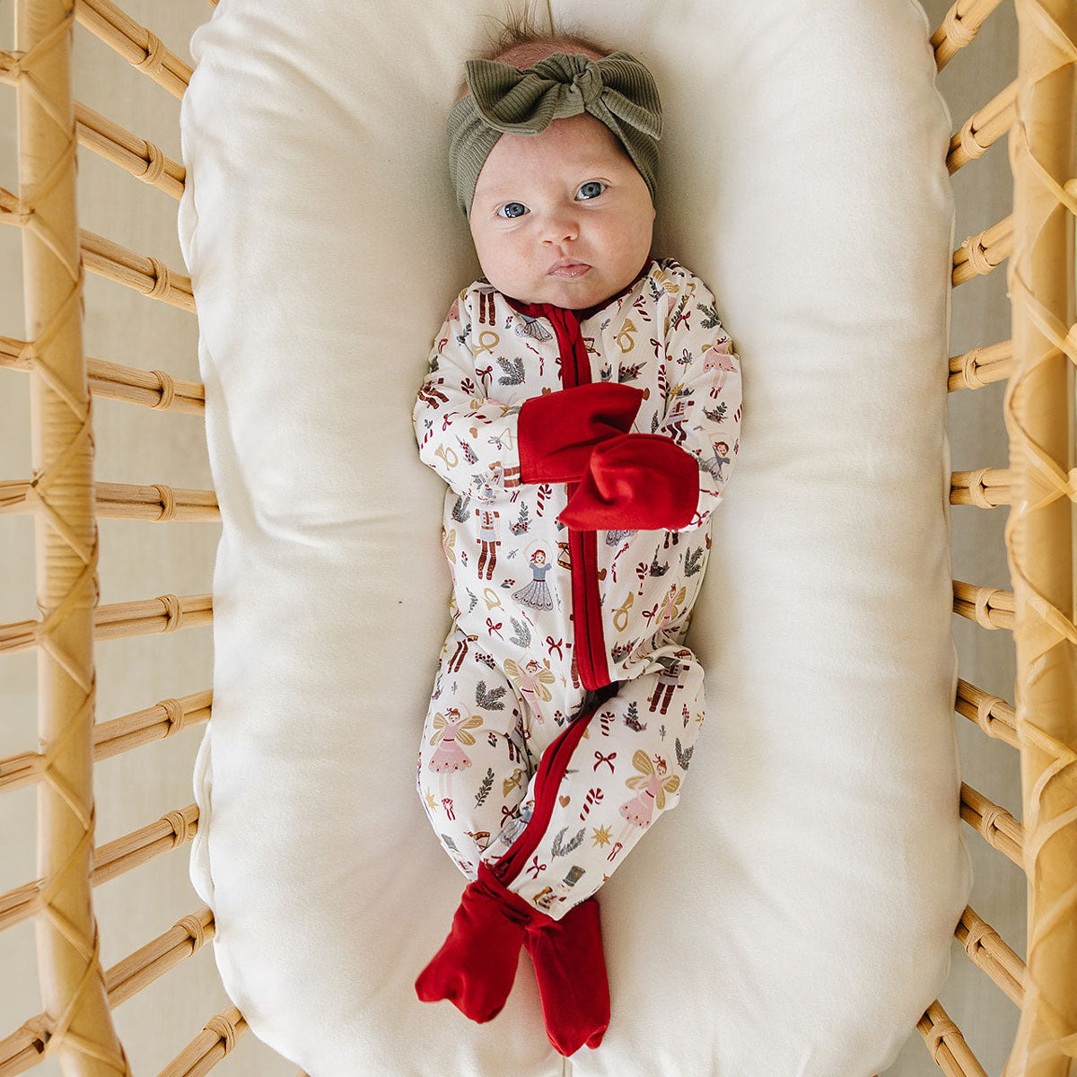 Red Nutcracker Bamboo Zipper Pajamas - Soft & Comfortable Christmas Sleepwear for Women & Men - Perfect for Holiday Parties, Family Gatherings & Cozy Winter Nights