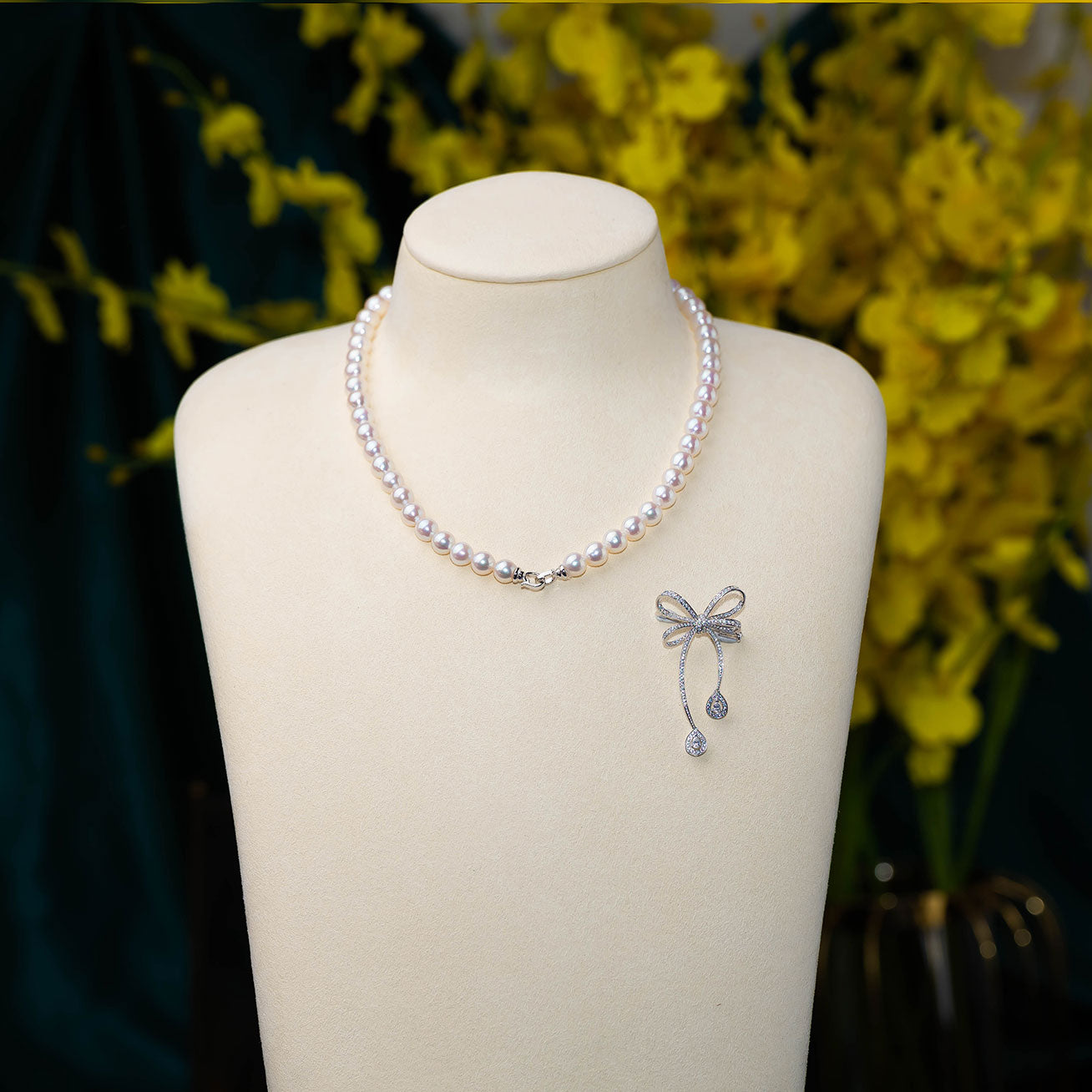18K Gold Freshwater Pearl Necklace & Brooch Set - Elegant Jewelry Gift for Women | Perfect for Weddings, Parties & Special Occasions
