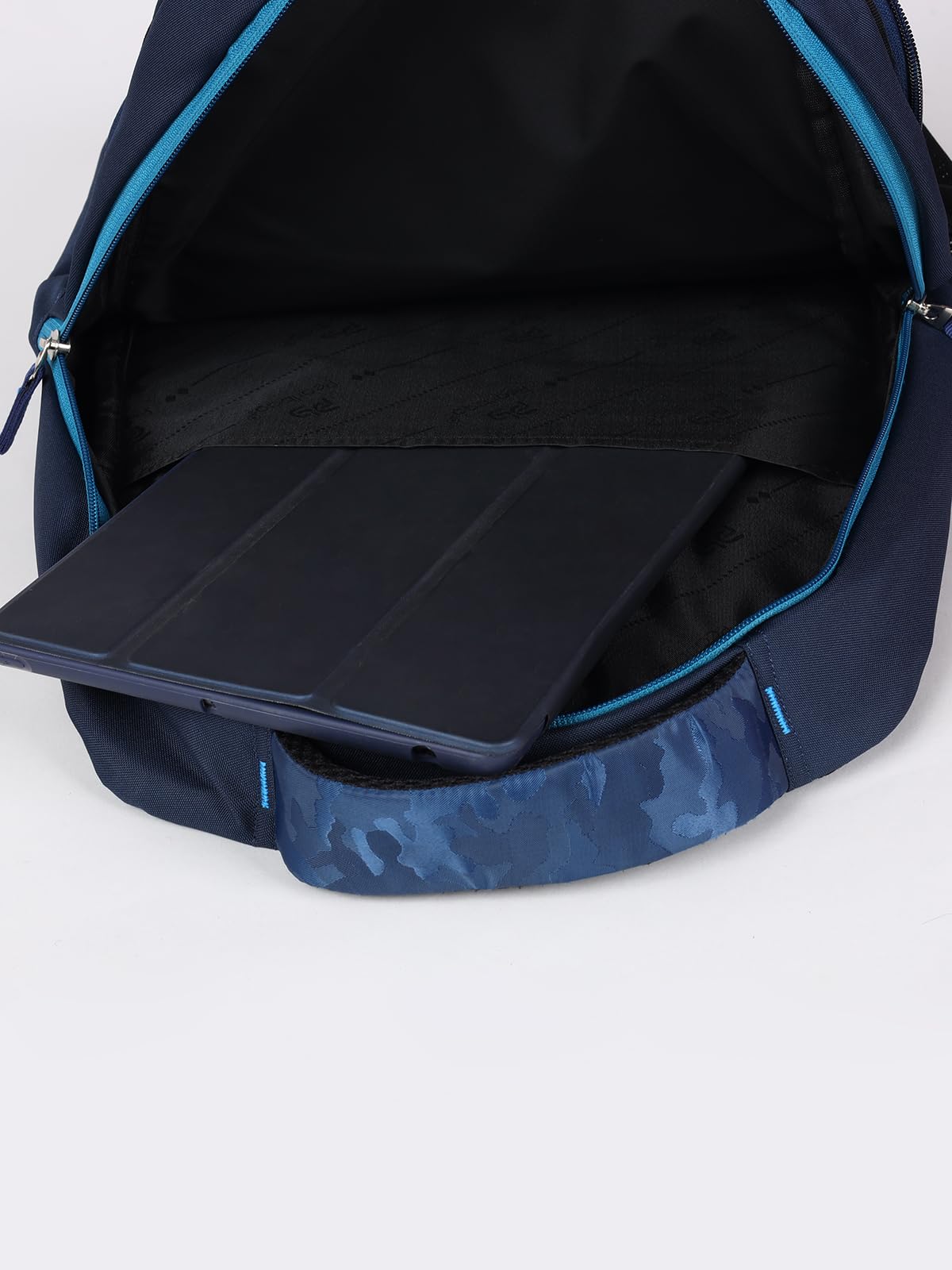 PB Pearl Bags 3-Compartment Polyester Blue Unisex Backpack - Lightweight Travel Backpack for School, Work & Outdoor Adventures