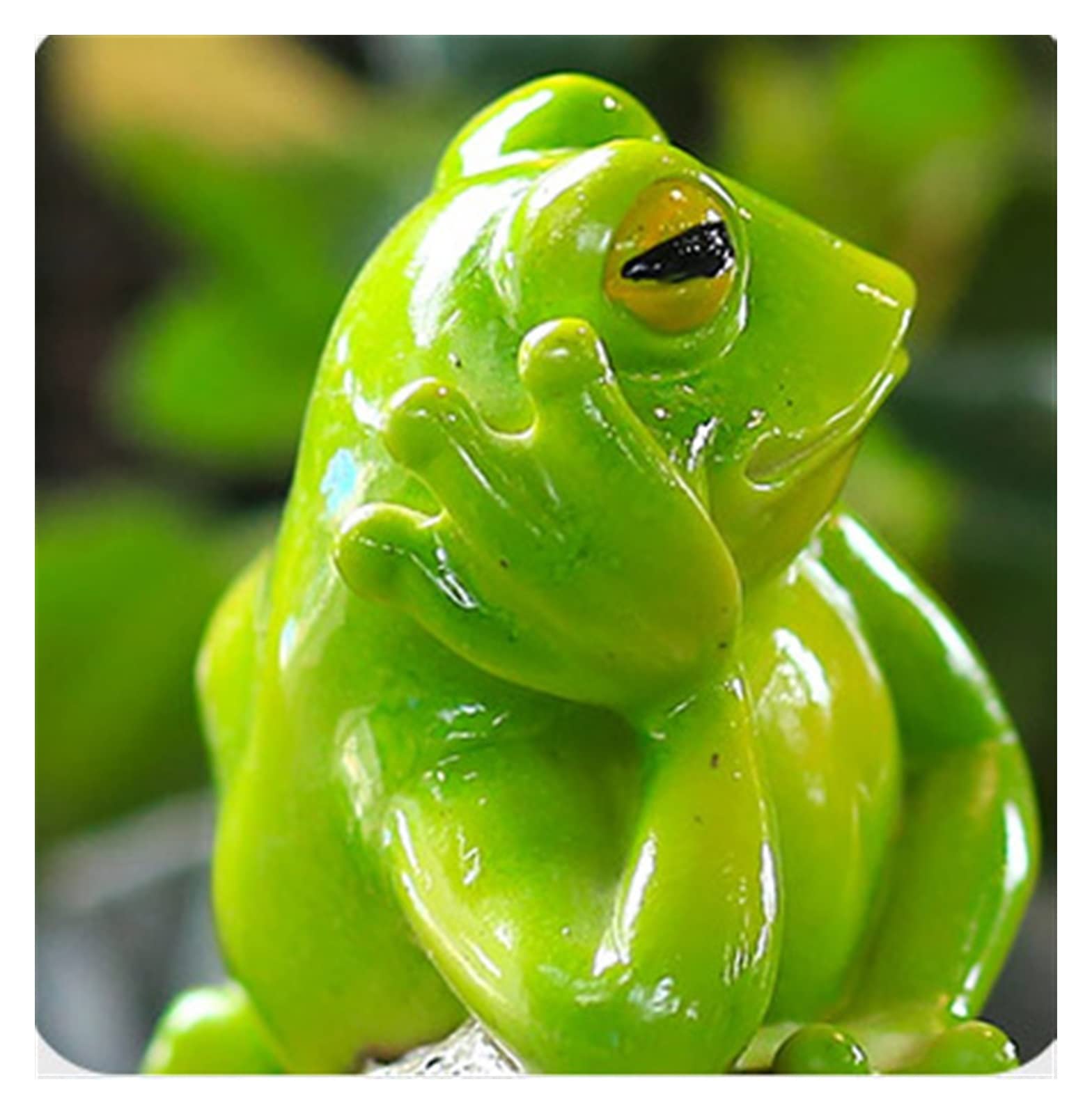 Creative Frog Welcome Card Garden Statue - Handcrafted Home & Kindergarten Courtyard Decor for Outdoor Garden Ornaments | Perfect for Front Yard Greetings, Patio Decorations & School Playgrounds