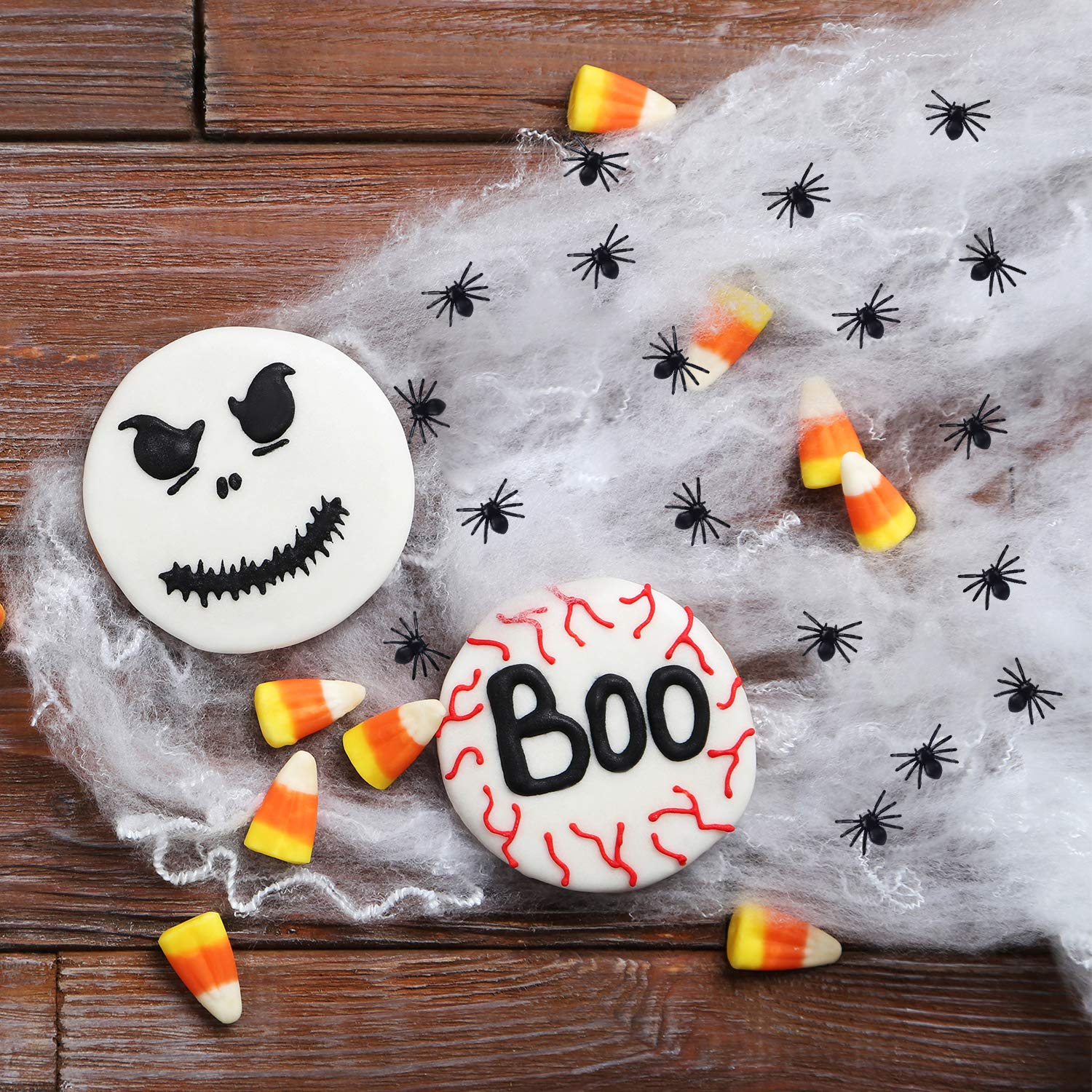 300PCS Realistic Fake Plastic Spiders - Scary Halloween Party Decorations & Prank Props for Trick or Treat, Haunted House, and Spooky Events - Black