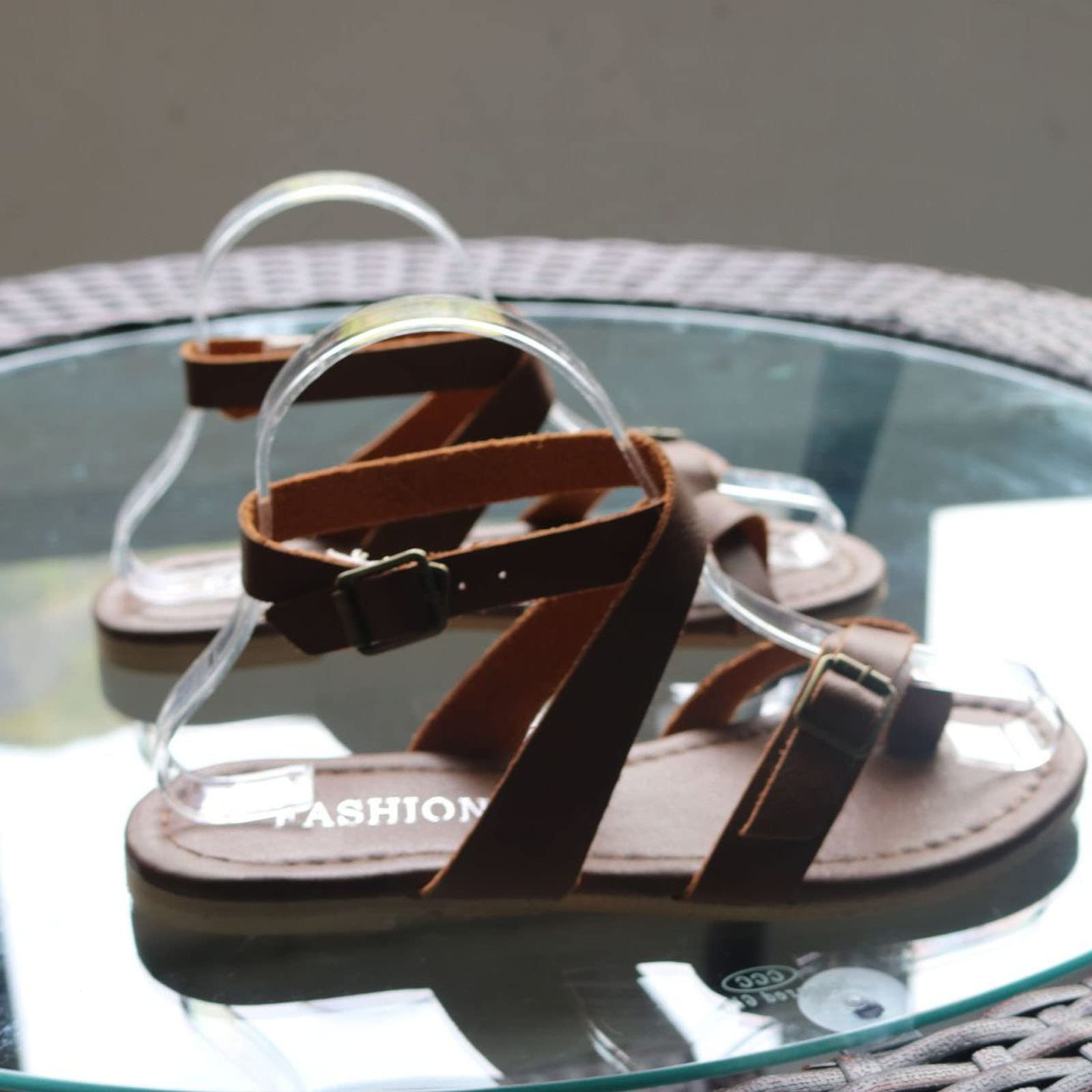 Women's Clip Toe Flat Sandals - Summer Fashion Cross Strap Double Belt Metal Buckle Roman Slide Sandals - Comfortable Casual Ladies Outdoor Shoes for Beach, Vacation & Daily Wear