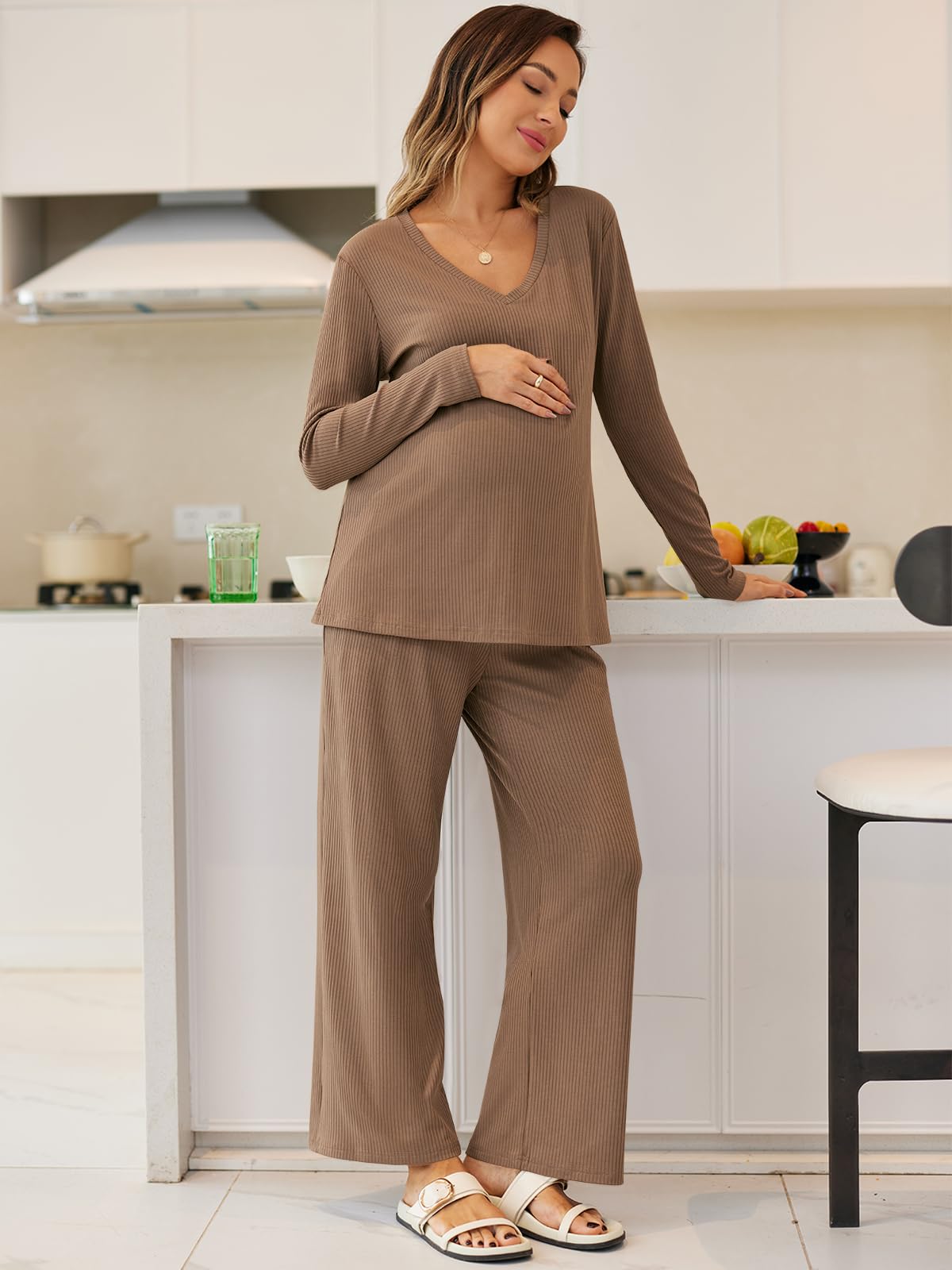 Women's Maternity Pajama Set - 2 Piece Ribbed Nursing Sleepwear with Long Sleeve V-Neck Top & Pants - Soft Pregnancy Loungewear for Comfortable Sleep & Relaxation at Home