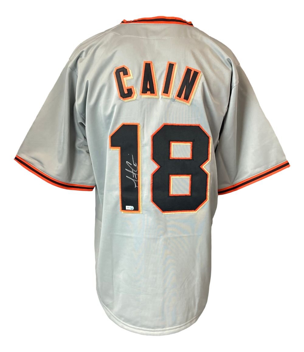 Authentic Matt Cain San Francisco Giants Signed Gray Baseball Jersey with MLB Hologram - Perfect for Sports Memorabilia Collectors and Giants Fans