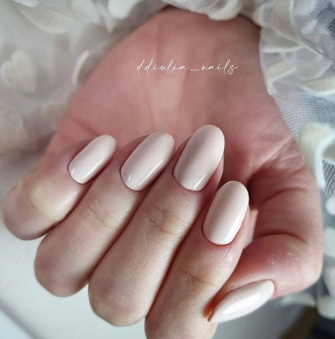 F.O.X Spectrum 082 Nail Polish - 7ml Bottle for Professional Salon & Home Manicure - Long Lasting Gel Polish for Nails - Perfect for Parties, Weddings & Special Occasions
